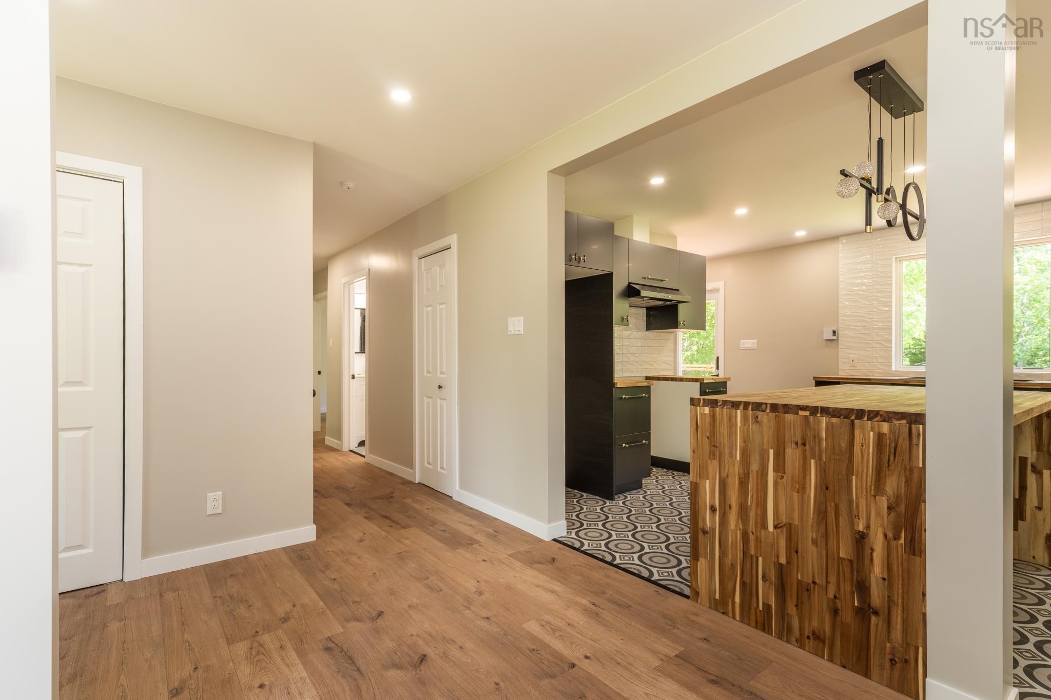 $399,000.00: 2350 Highway 1, Wellington