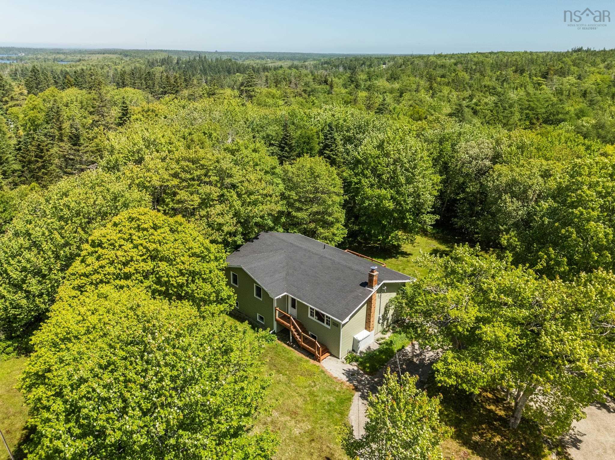 $399,000.00: 2350 Highway 1, Wellington
