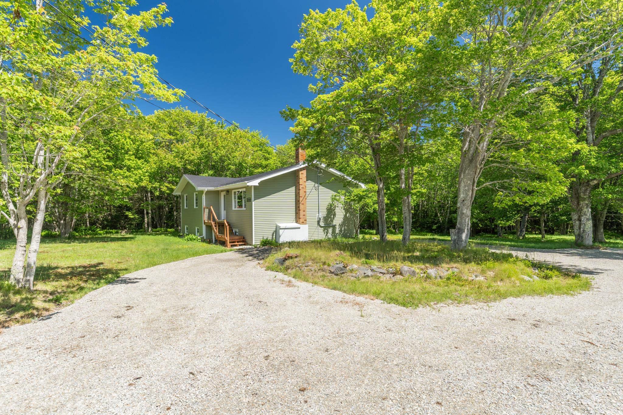 $399,000.00: 2350 Highway 1, Wellington