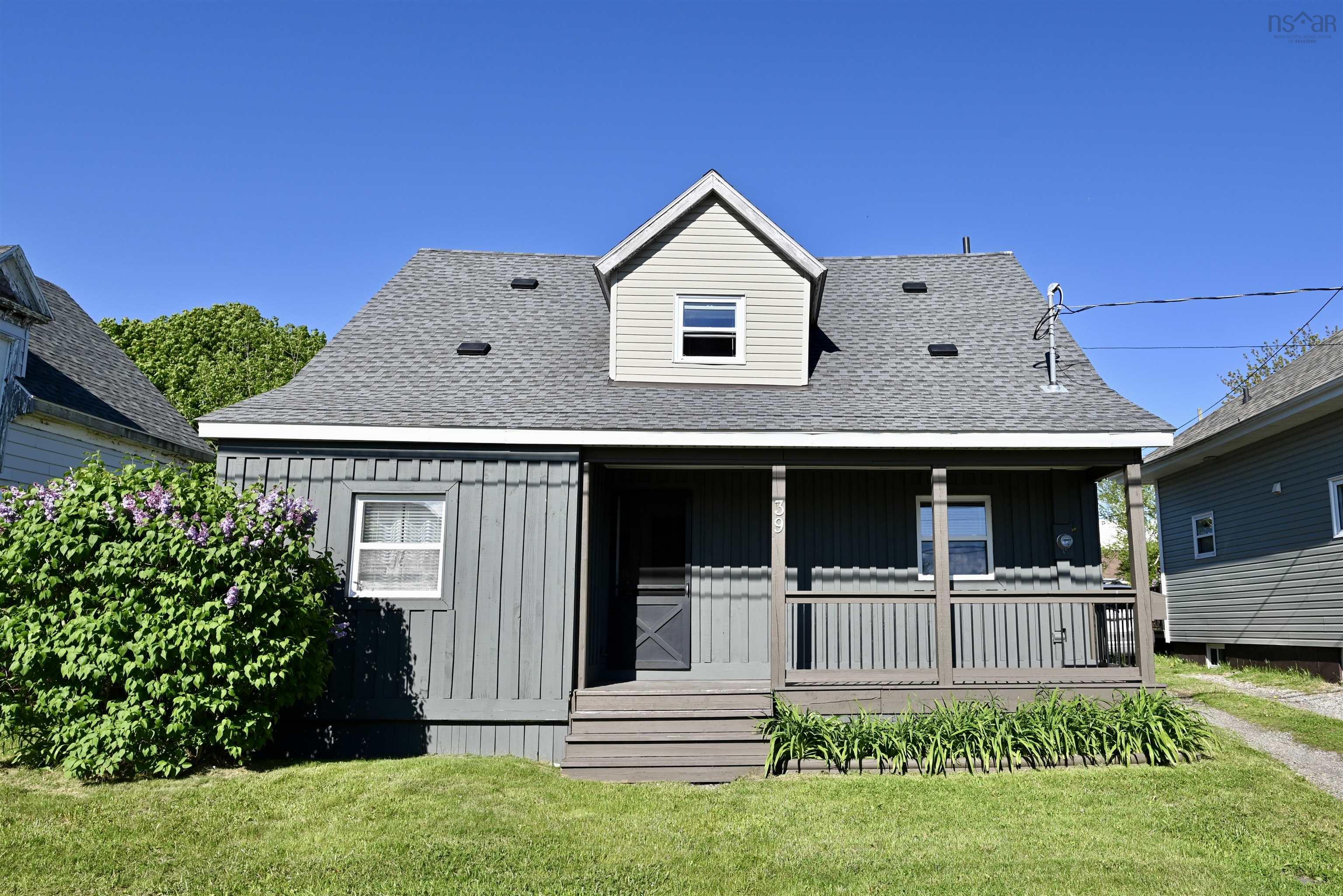 $294,500.00: 39 Fraser Avenue, Sydney Mines