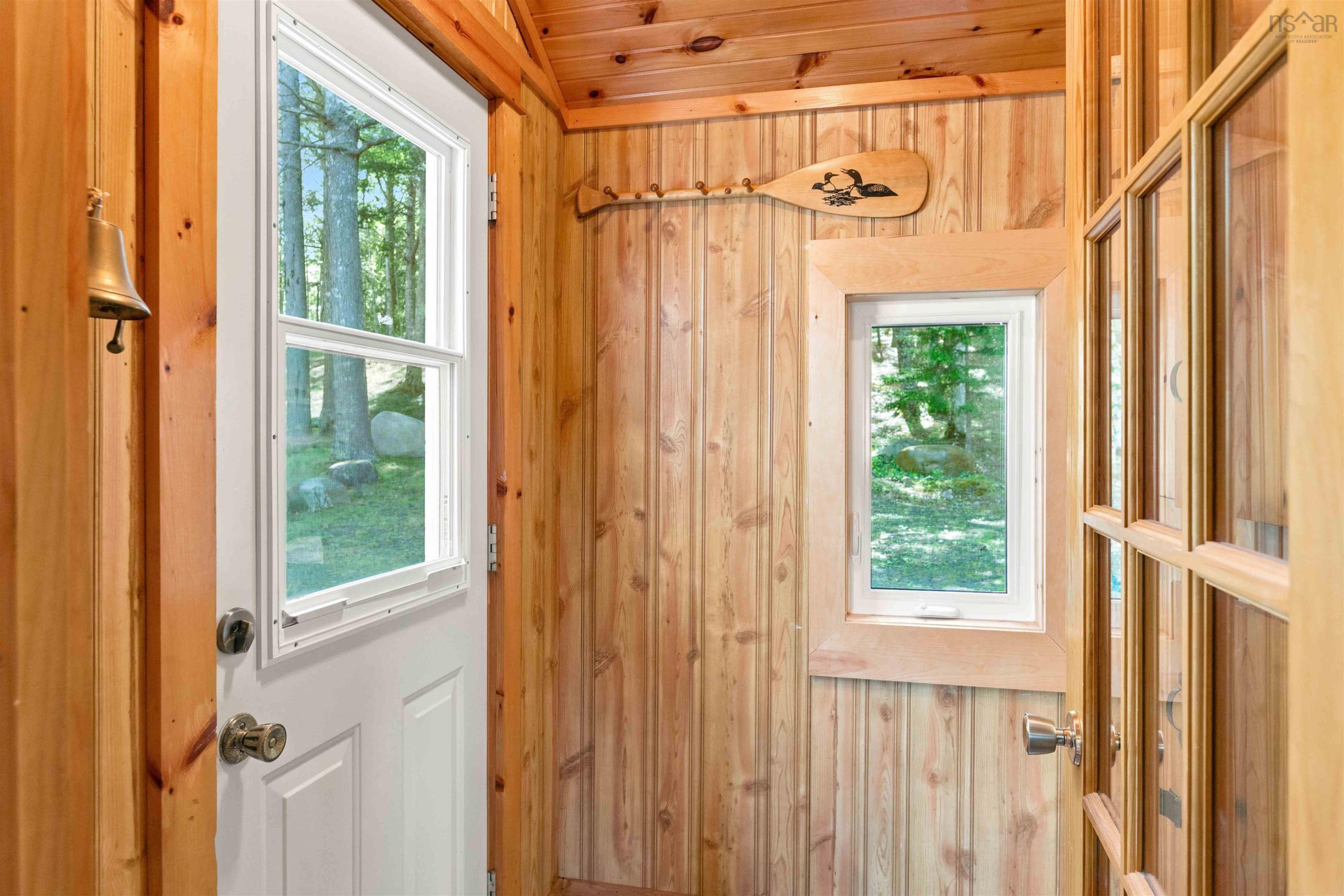 $399,900.00: 31 Lake Shore Drive, North Range