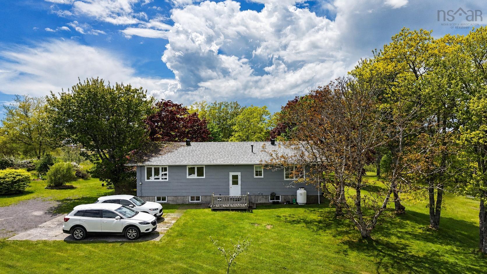 $499,000.00: 659 Highway 247, Grande Greve