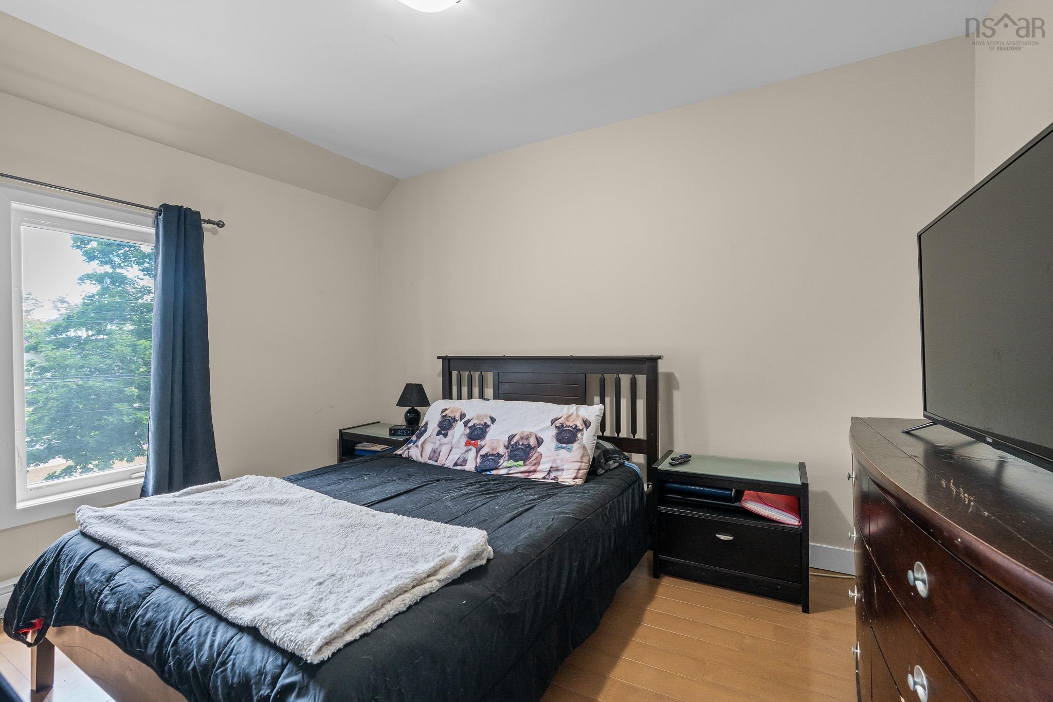 $499,900.00: 192/194 Albert Street, Windsor