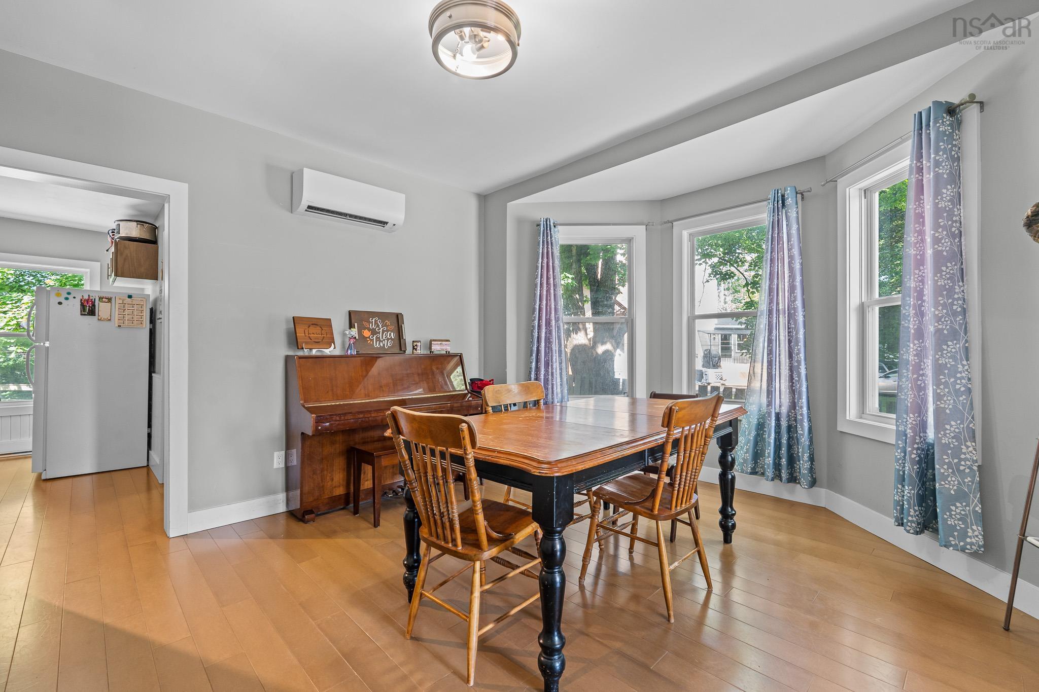 $499,900.00: 192/194 Albert Street, Windsor
