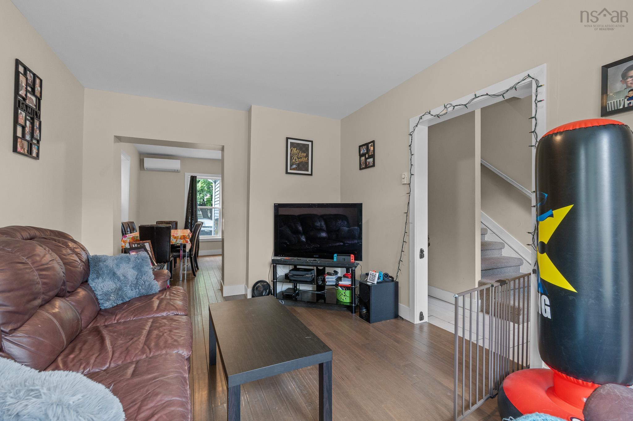 $499,900.00: 192/194 Albert Street, Windsor