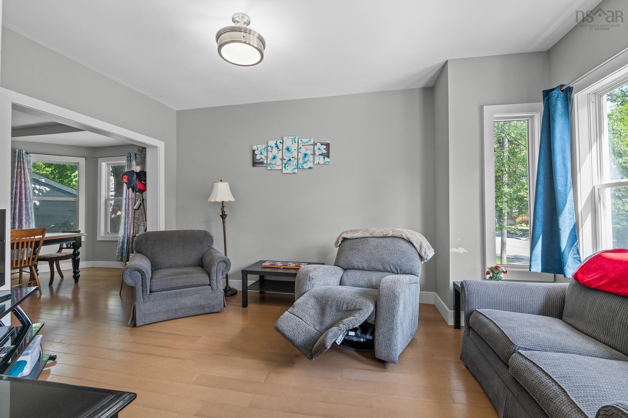 $499,900.00: 192/194 Albert Street, Windsor