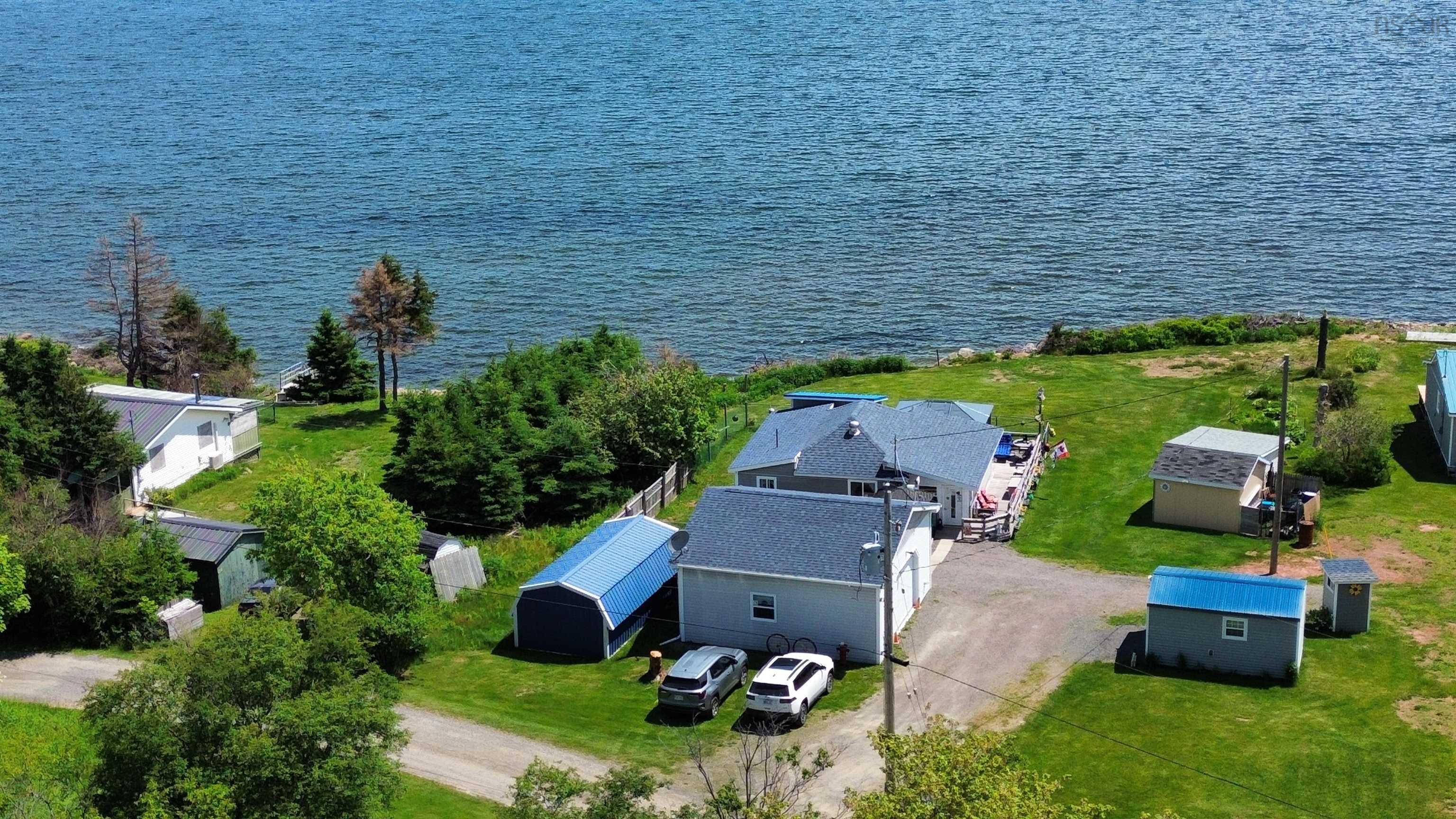 $495,000.00: 402 Smith Point Road, Fox Harbour