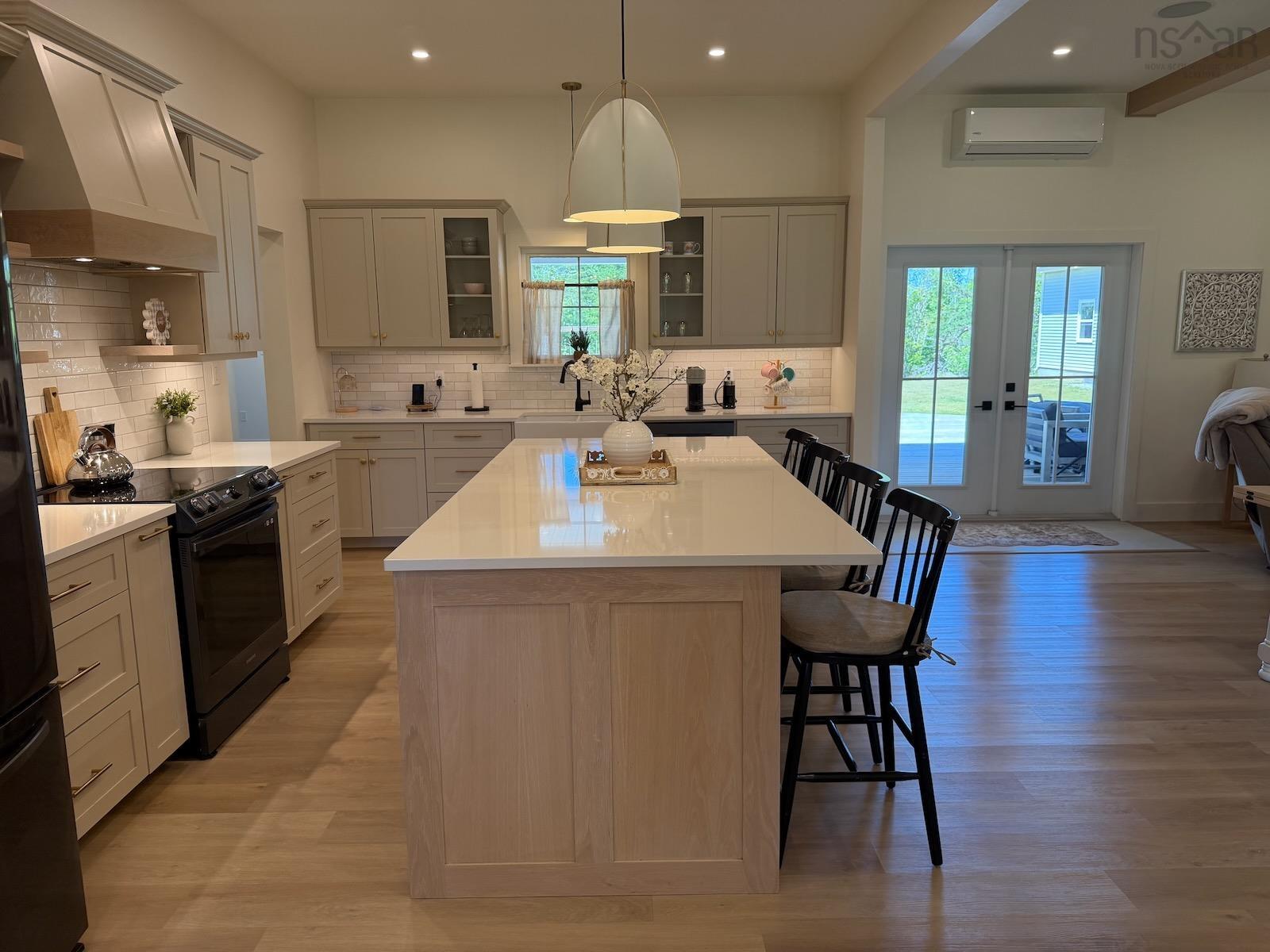 $899,000.00: 217 Lake George Road, South Ohio