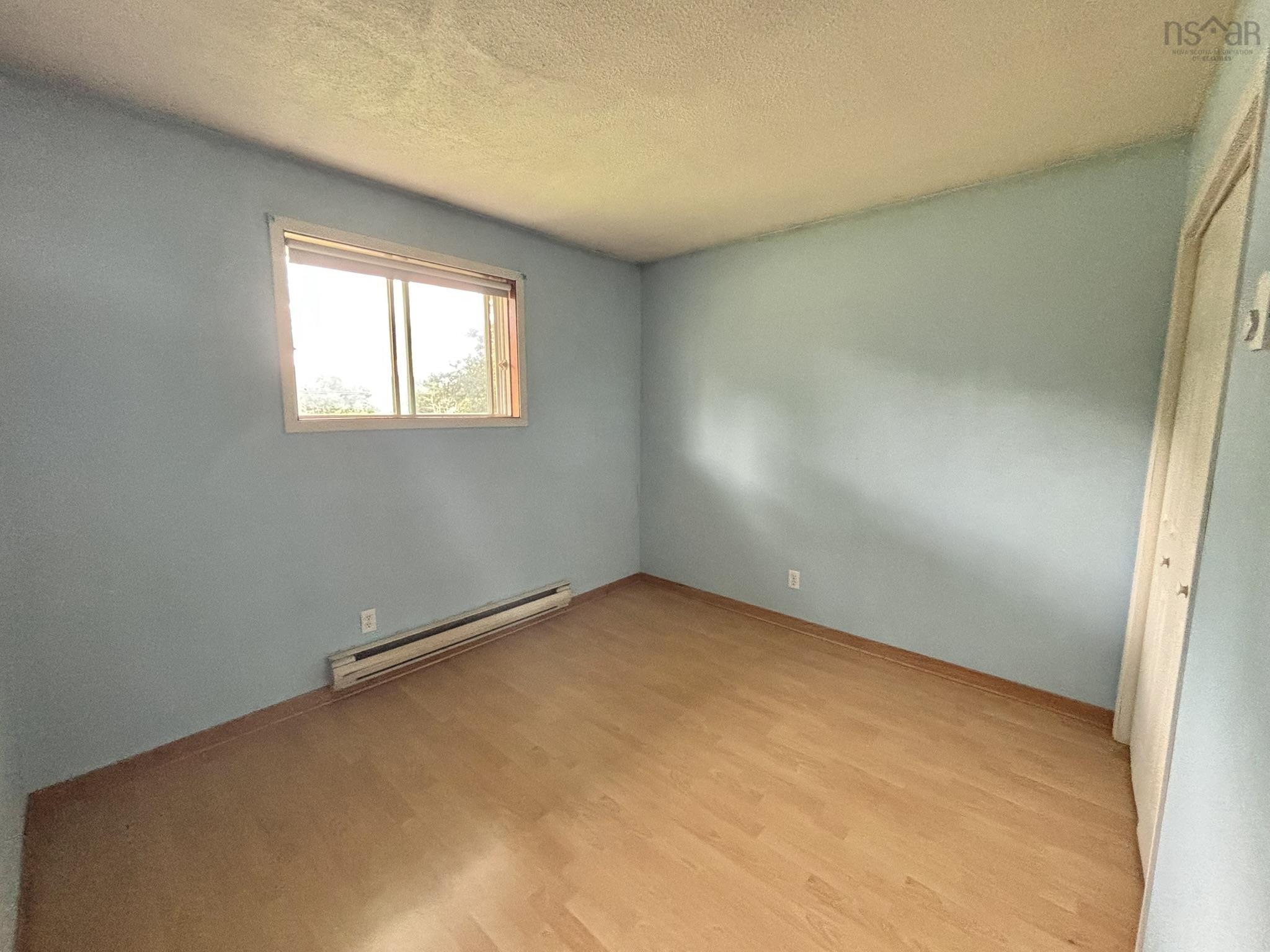 $325,000.00: 436 West Street, Milton