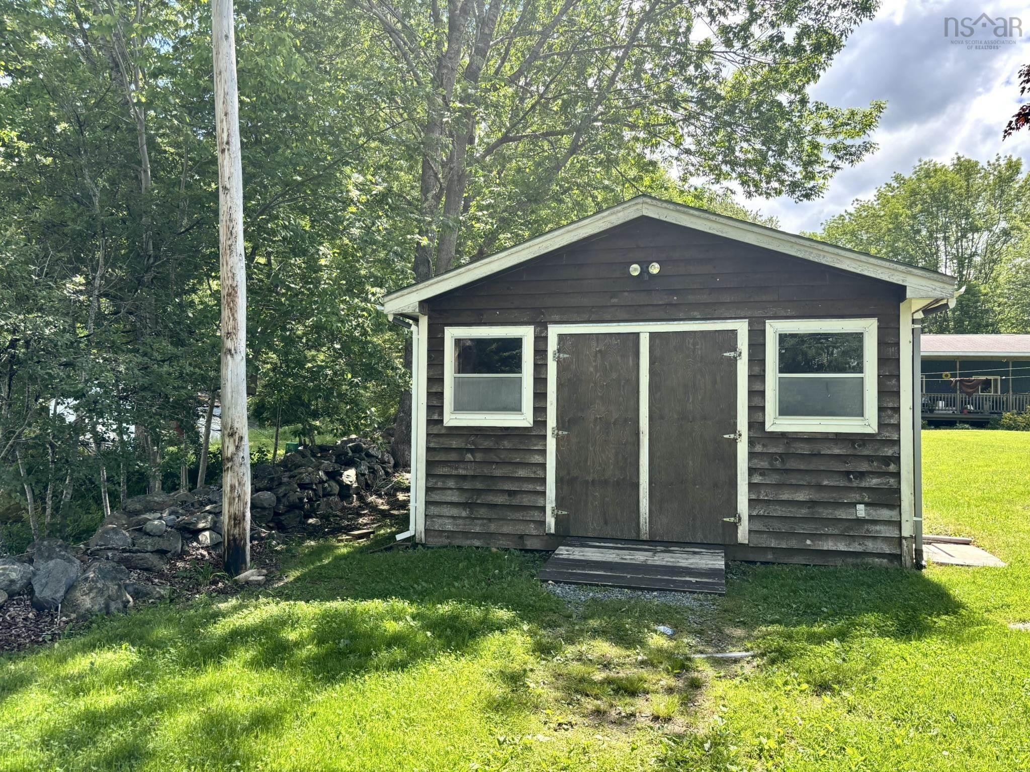 $325,000.00: 436 West Street, Milton