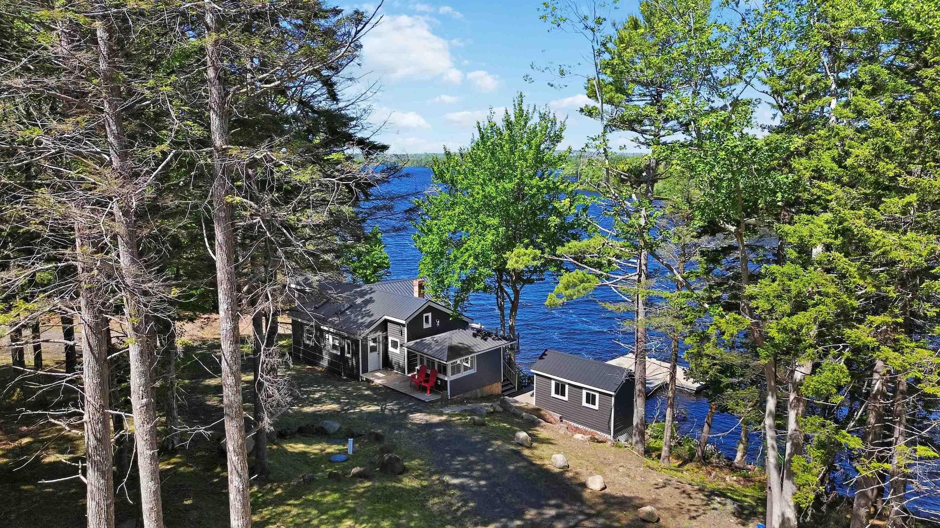 $399,900.00: 31 Lake Shore Drive, North Range