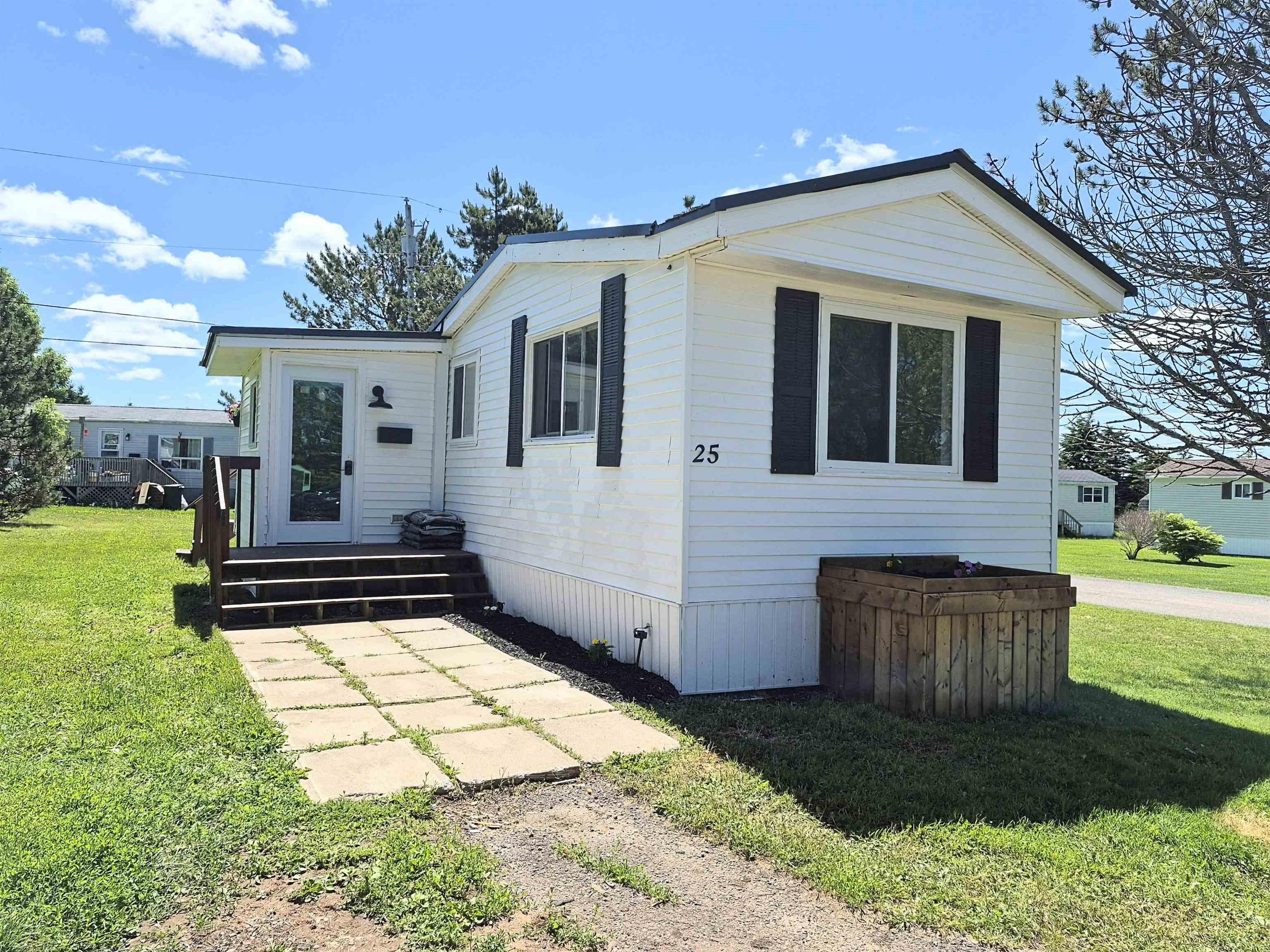25 Brentwood Estates, Amherst, NS (MLS 202615210)