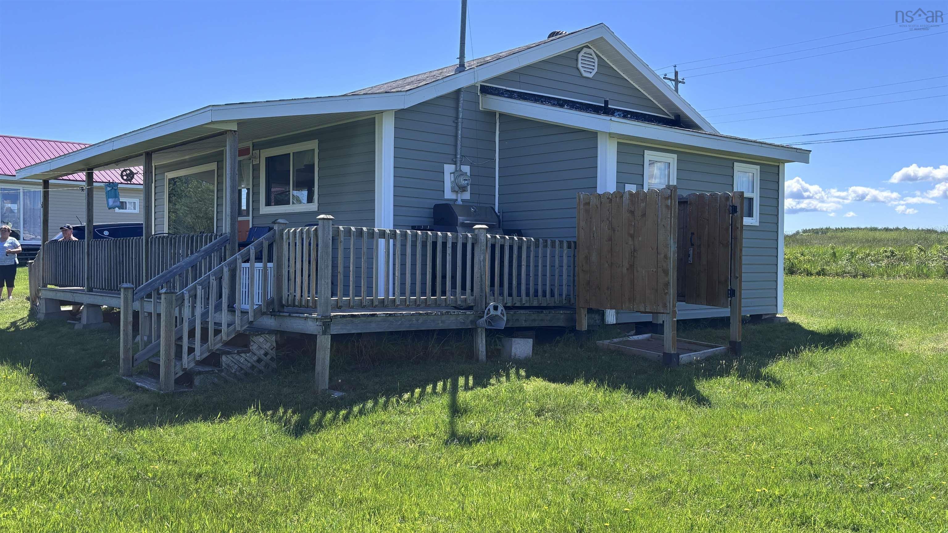 $250,000.00: 11 DOUGLAS Crescent, Marshville