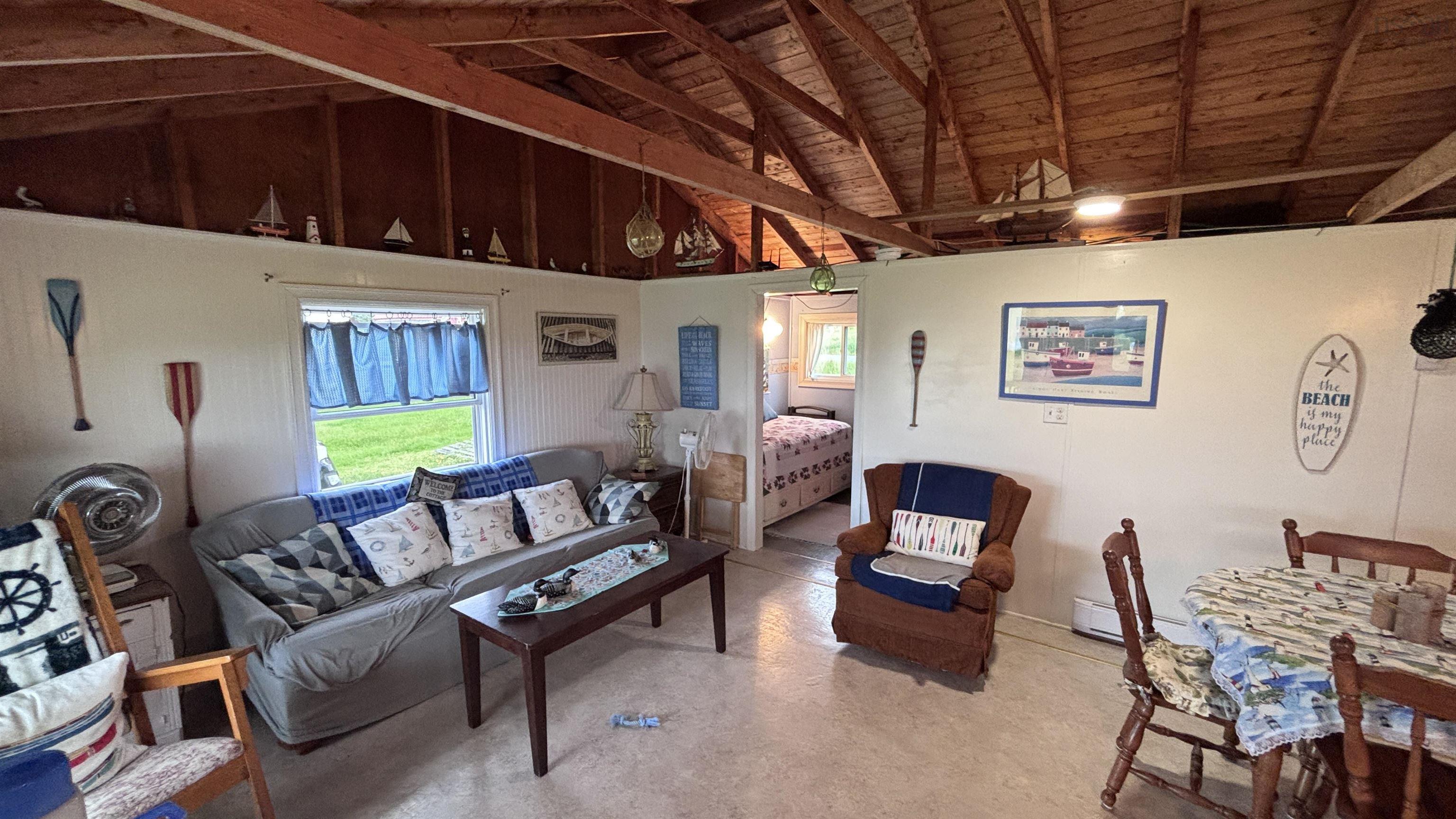 $250,000.00: 11 DOUGLAS Crescent, Marshville