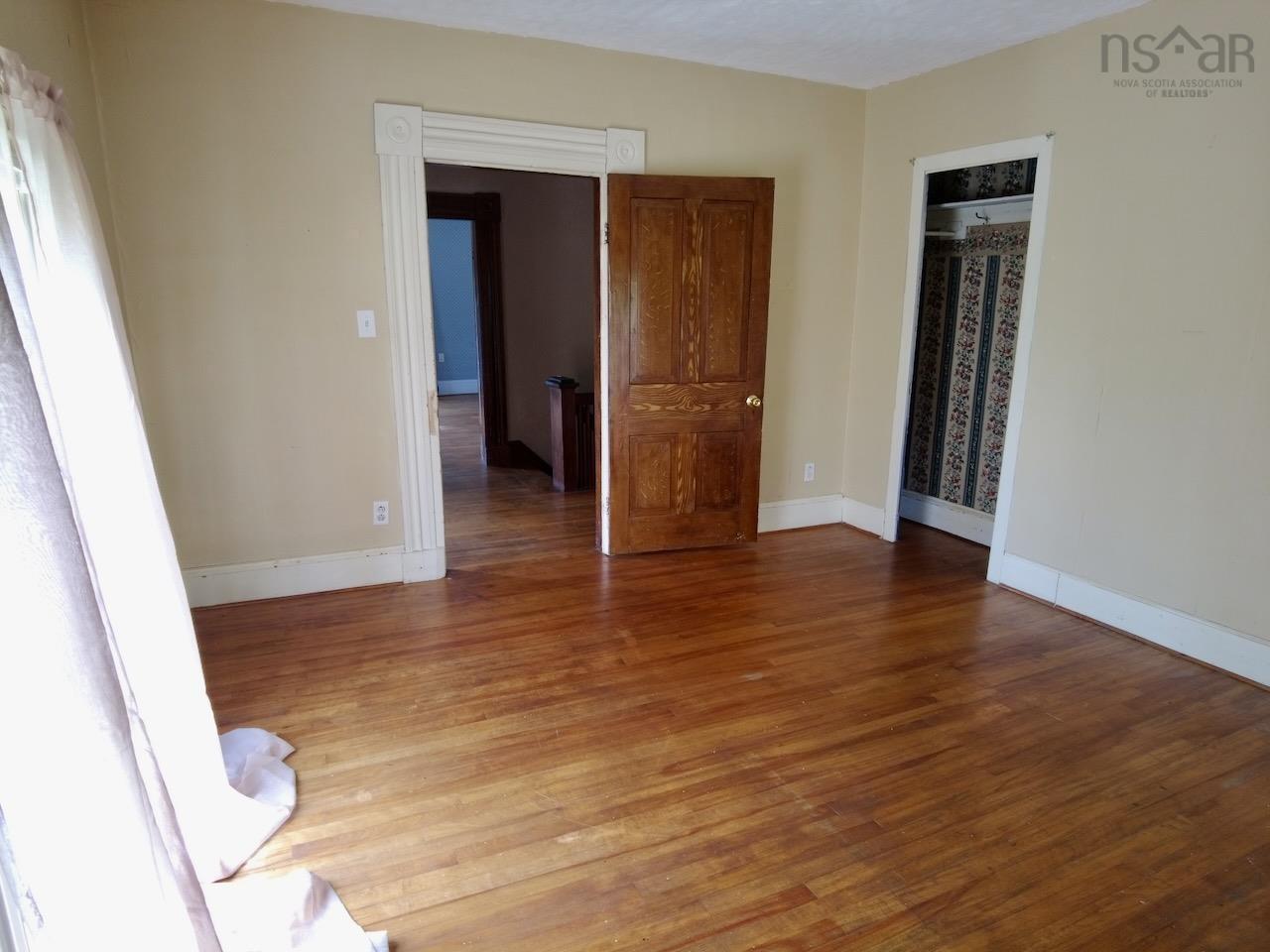 $319,000.00: 167 Lower Main Street, Oxford