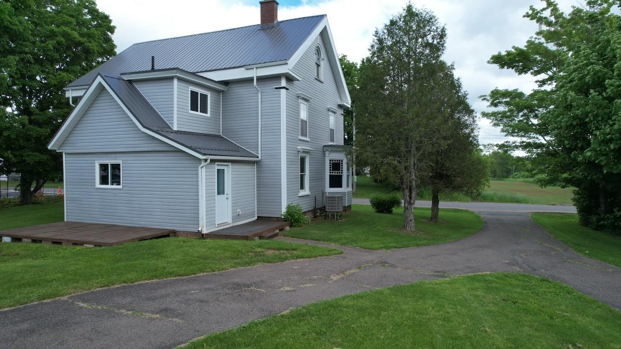 $319,000.00: 167 Lower Main Street, Oxford