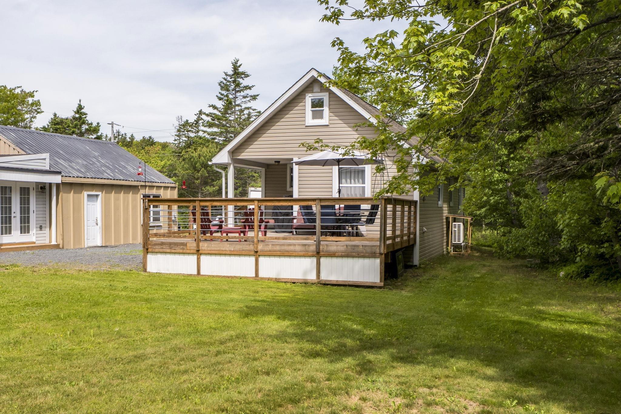 2000 Prospect Road photo #28