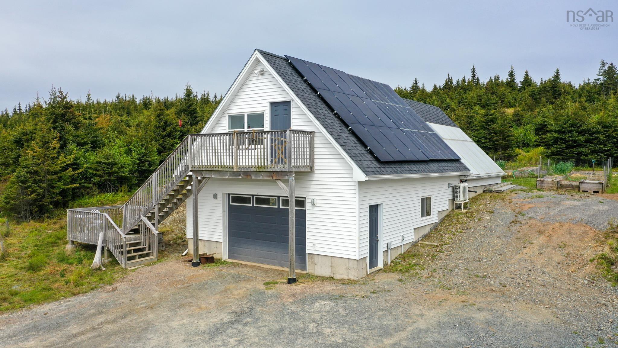 $724,900.00: 2446 Cape Gegogan Road, Goldenville
