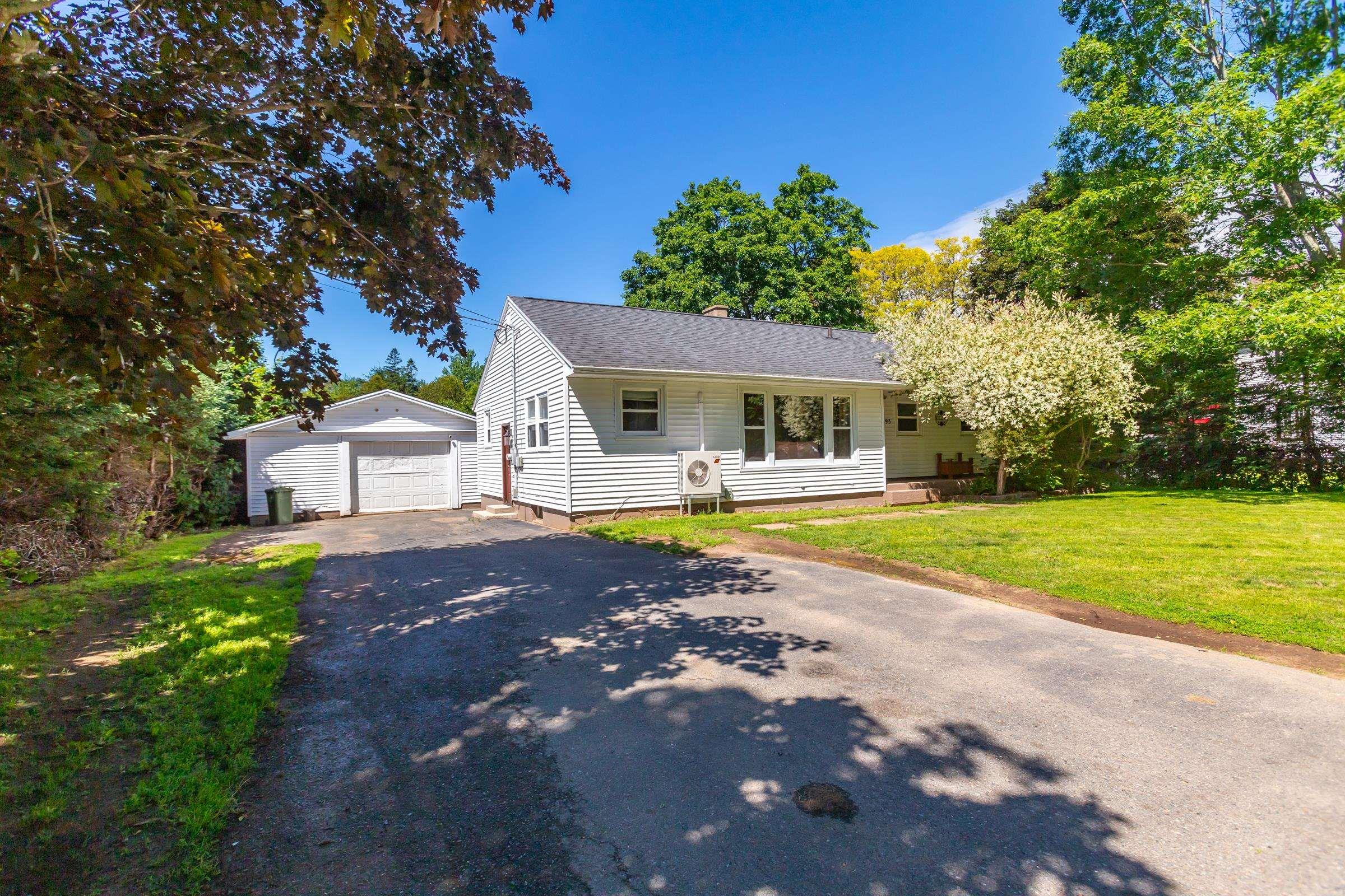 $359,500.00: 93 School Street, Middleton