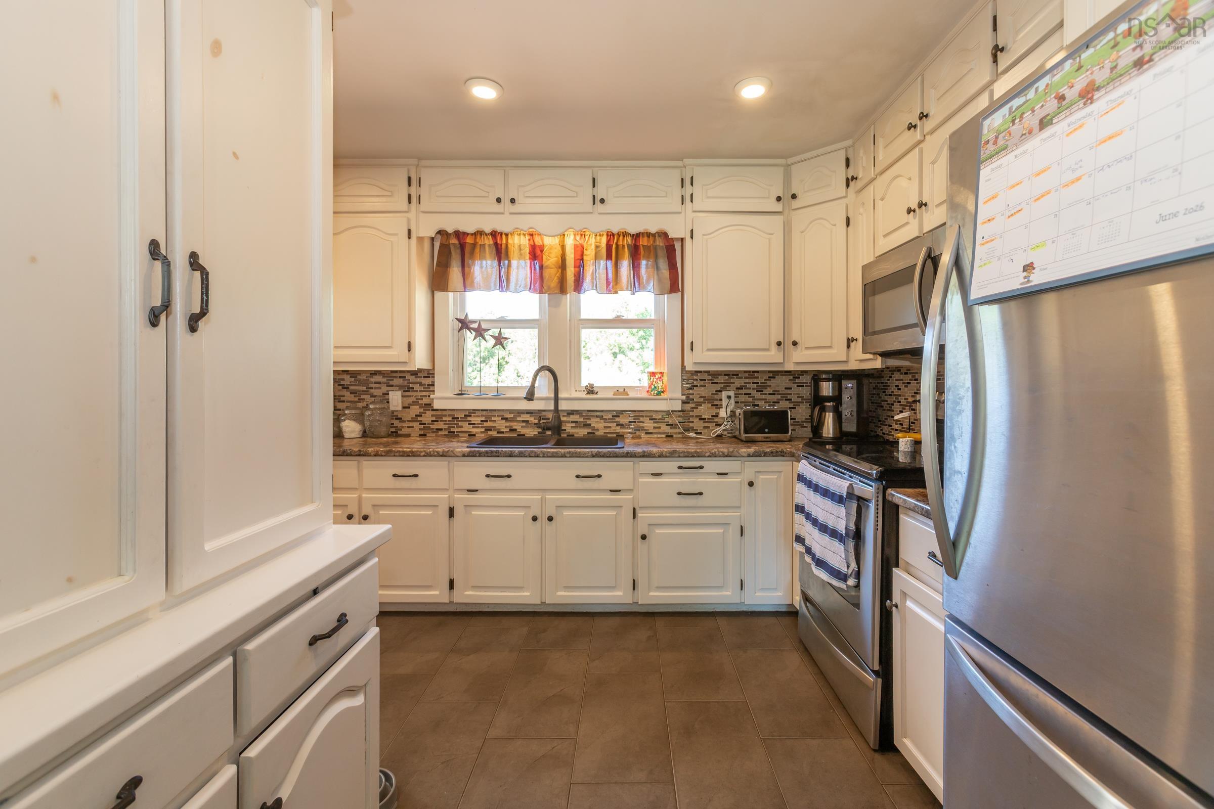 $359,500.00: 93 School Street, Middleton