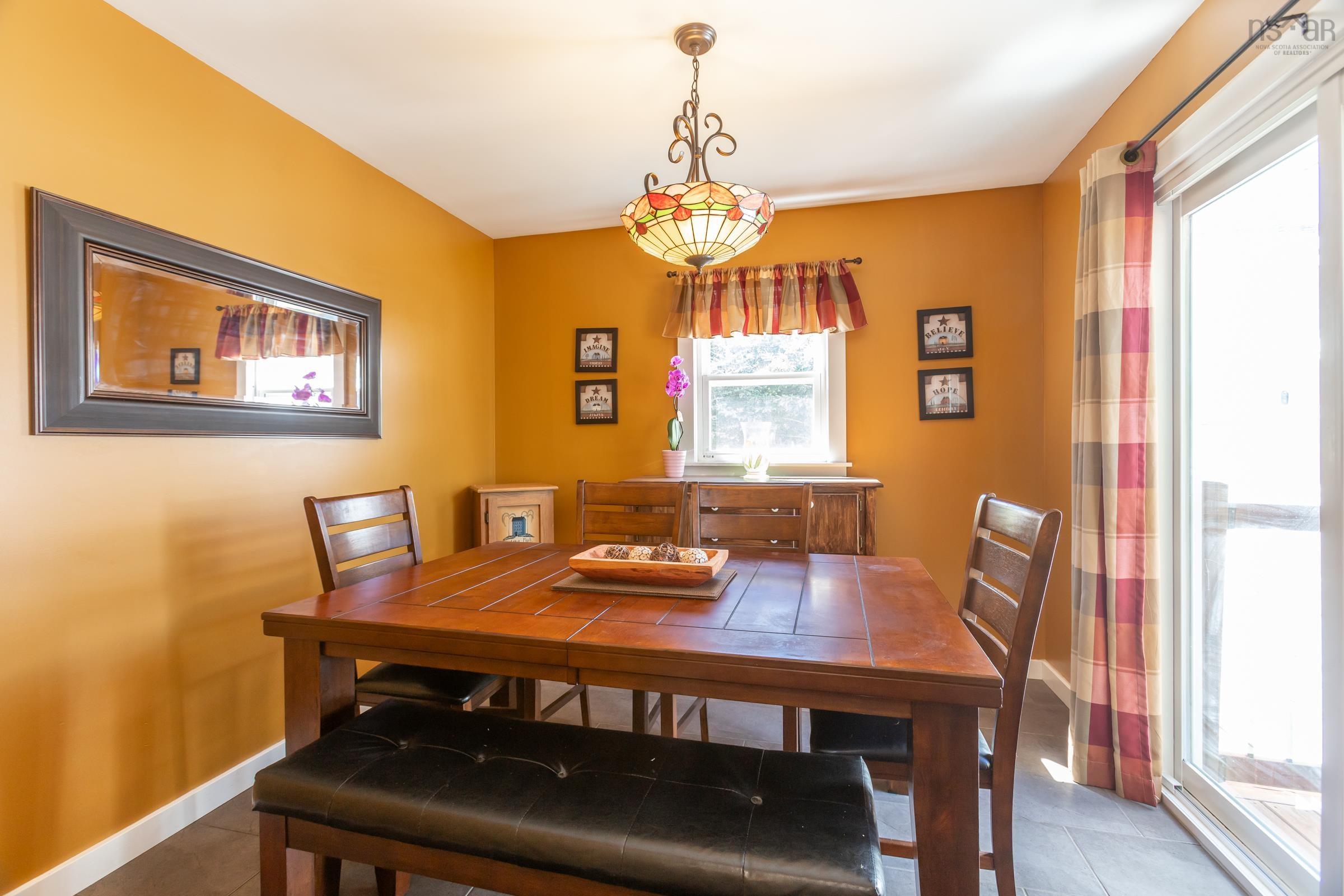 $359,500.00: 93 School Street, Middleton