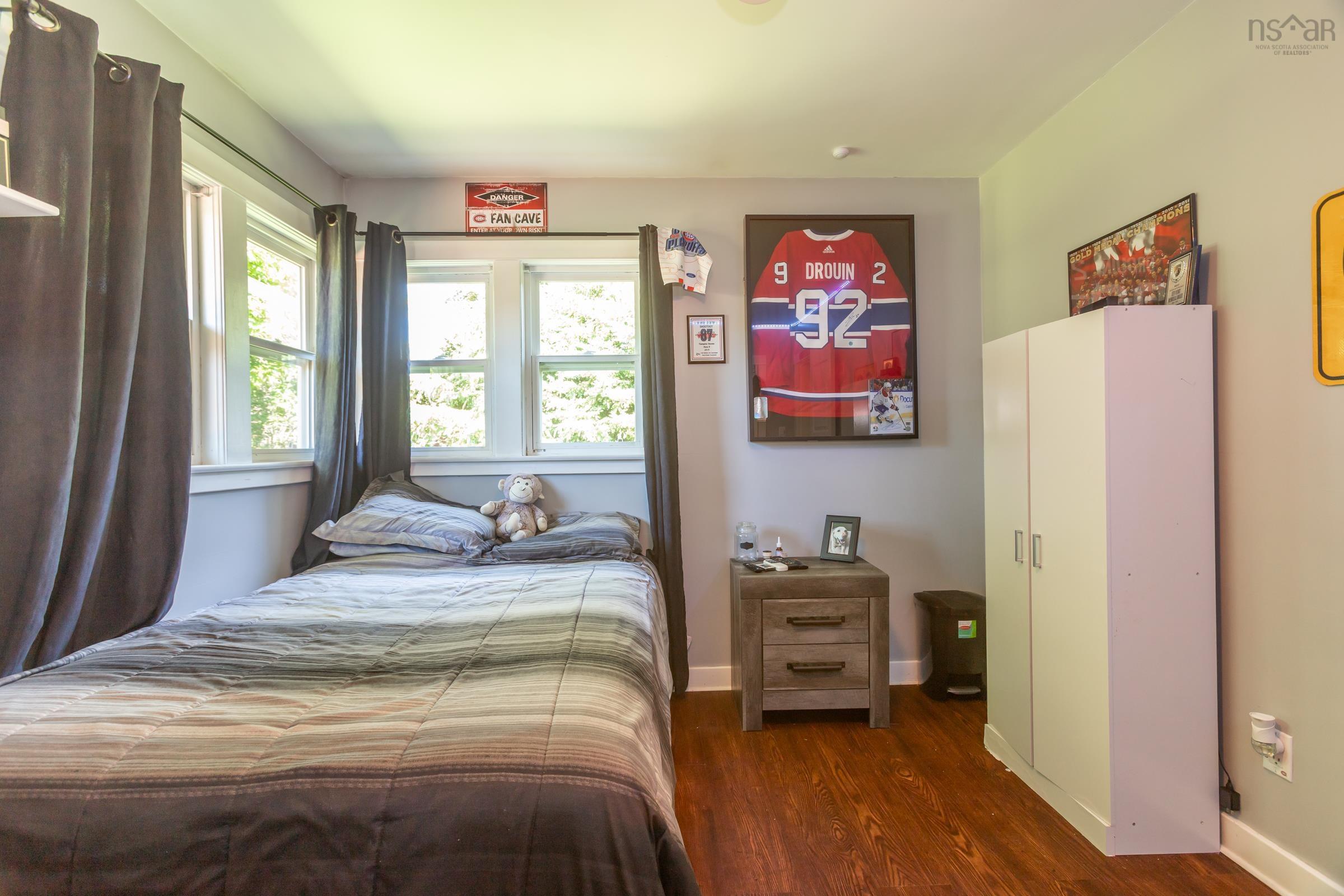 $359,500.00: 93 School Street, Middleton