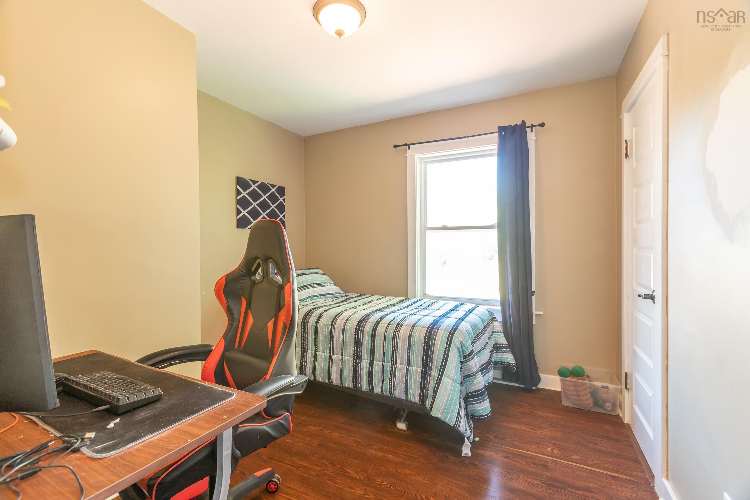 $359,500.00: 93 School Street, Middleton