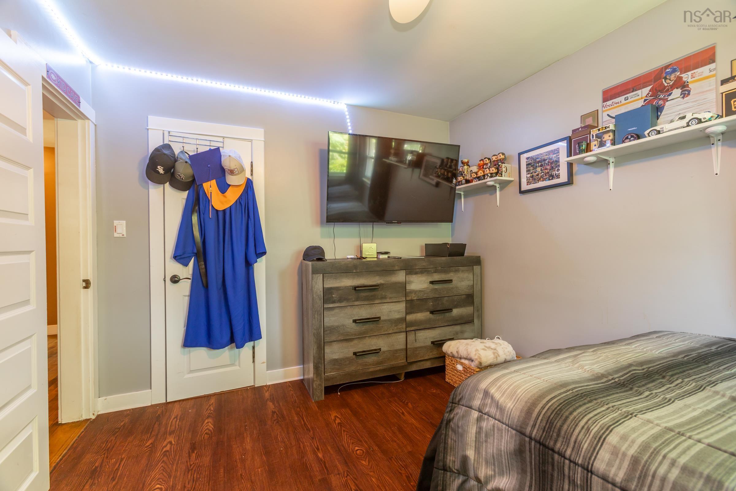 $359,500.00: 93 School Street, Middleton