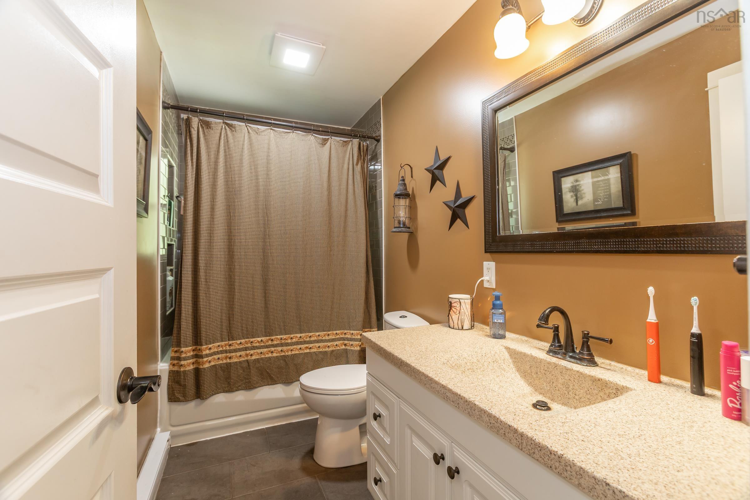 $359,500.00: 93 School Street, Middleton
