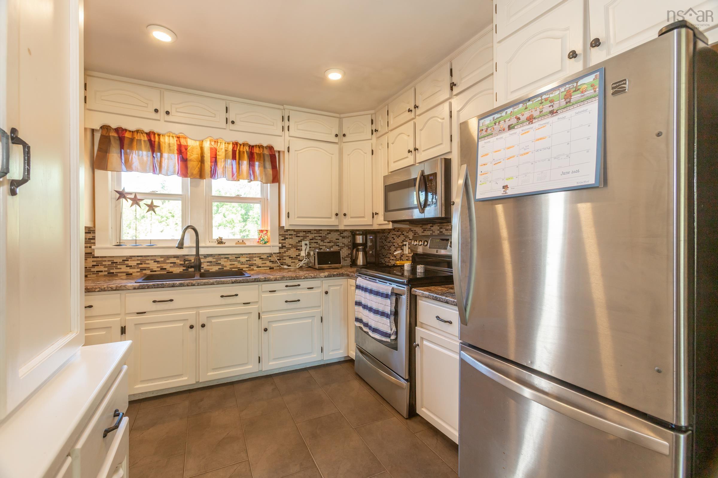 $359,500.00: 93 School Street, Middleton
