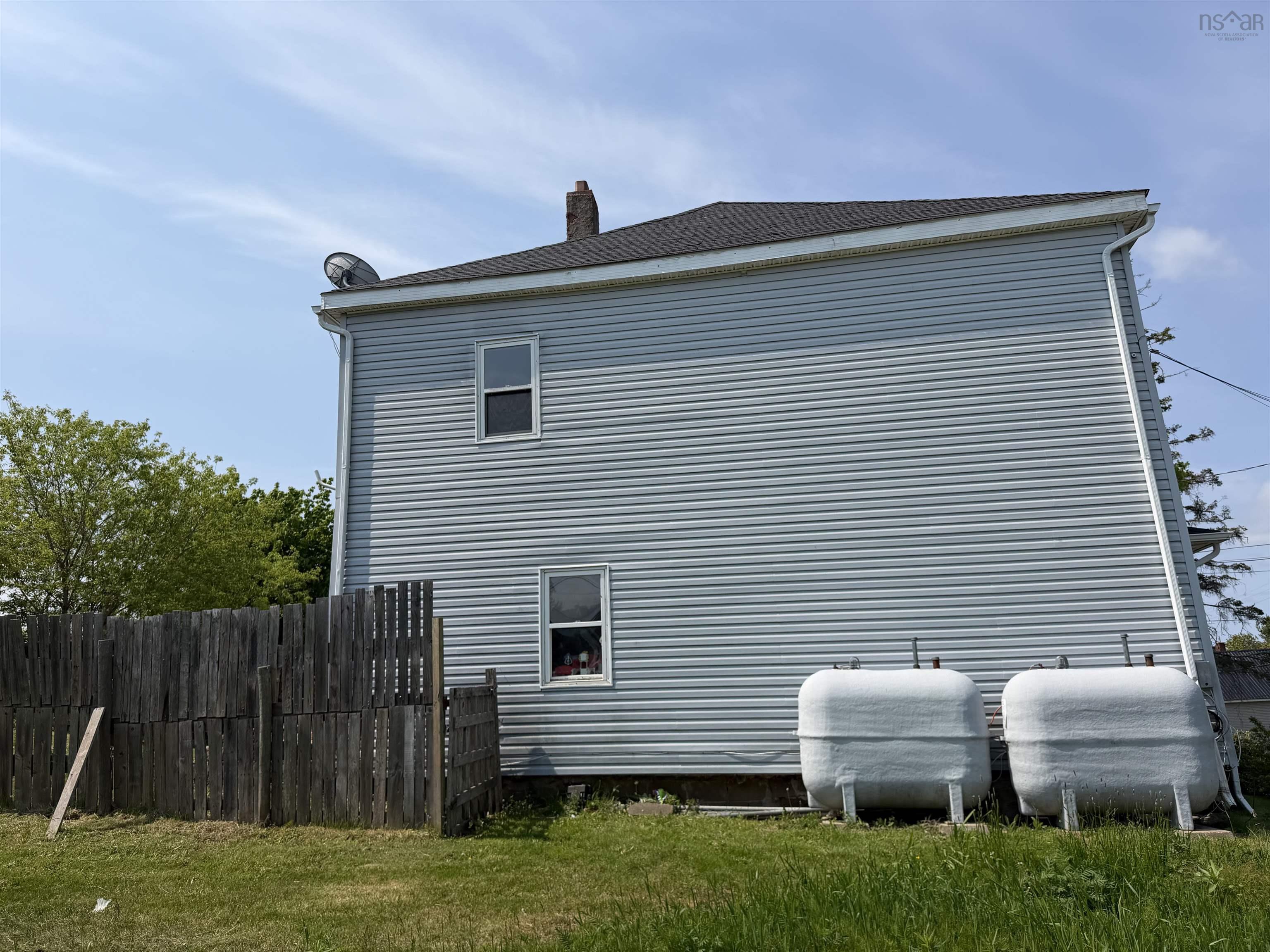 $229,900.00: 30-32 West Pleasant Street, Amherst