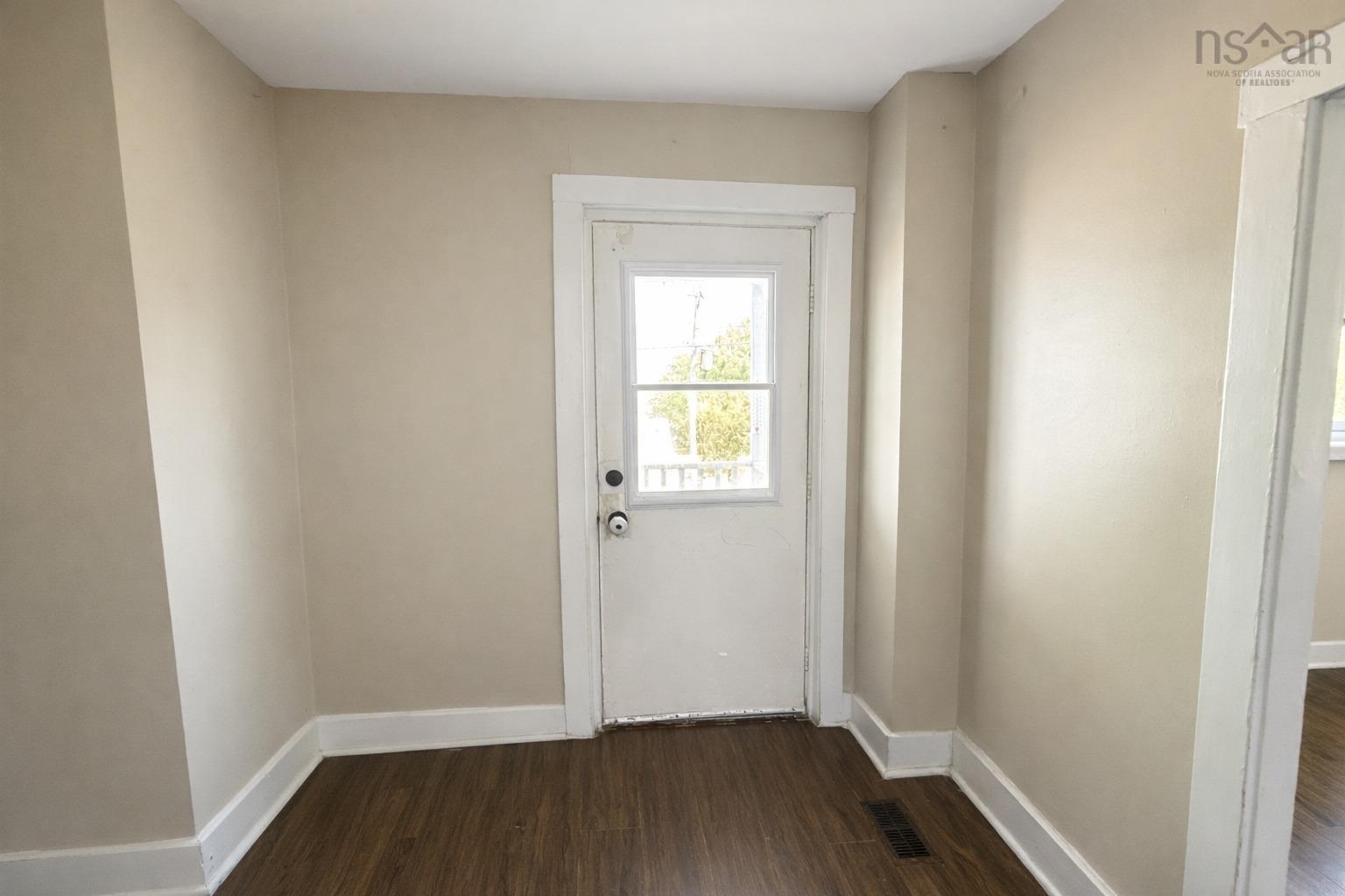 $229,900.00: 30-32 West Pleasant Street, Amherst