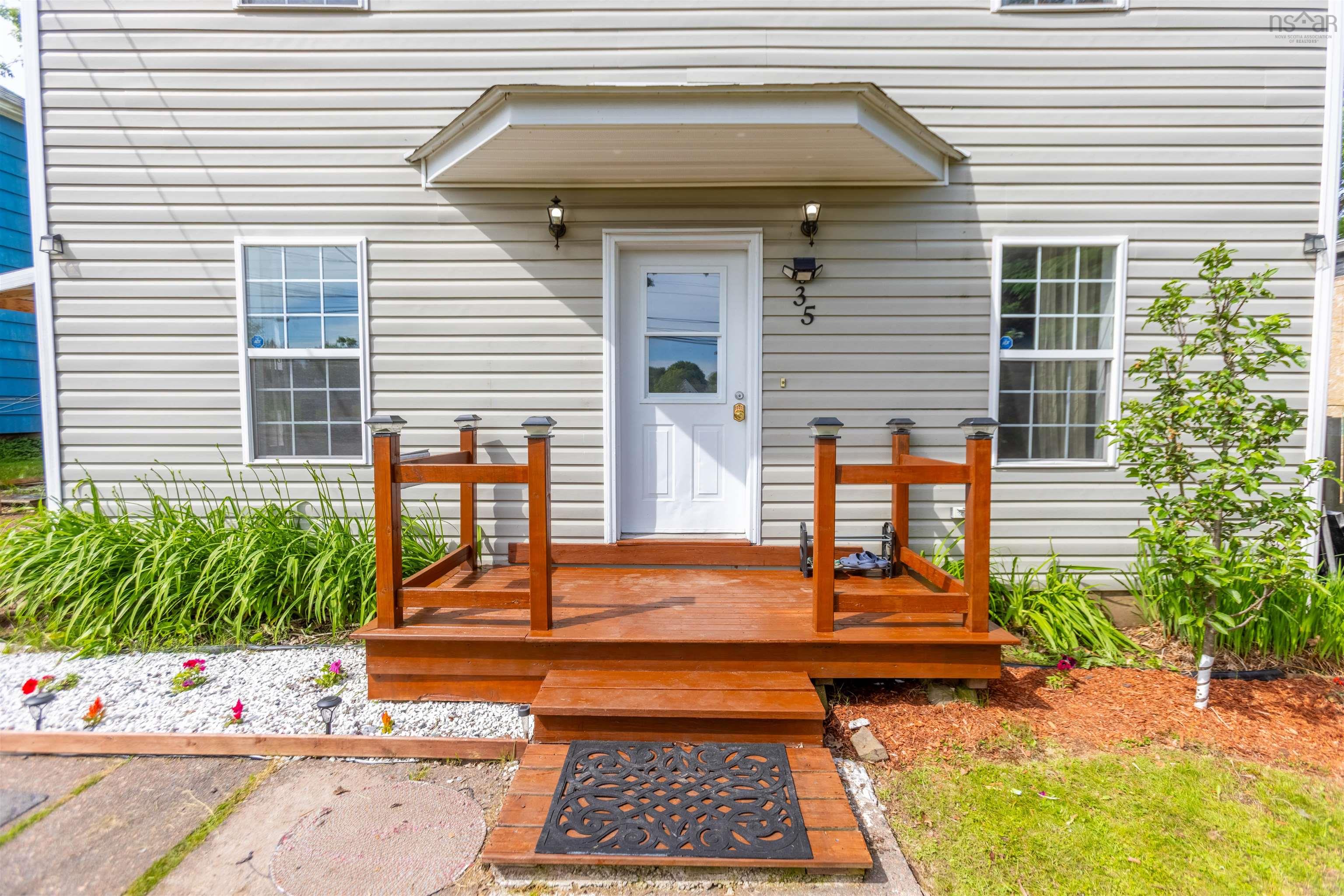 $274,900.00: 35 Hickman Street, Amherst