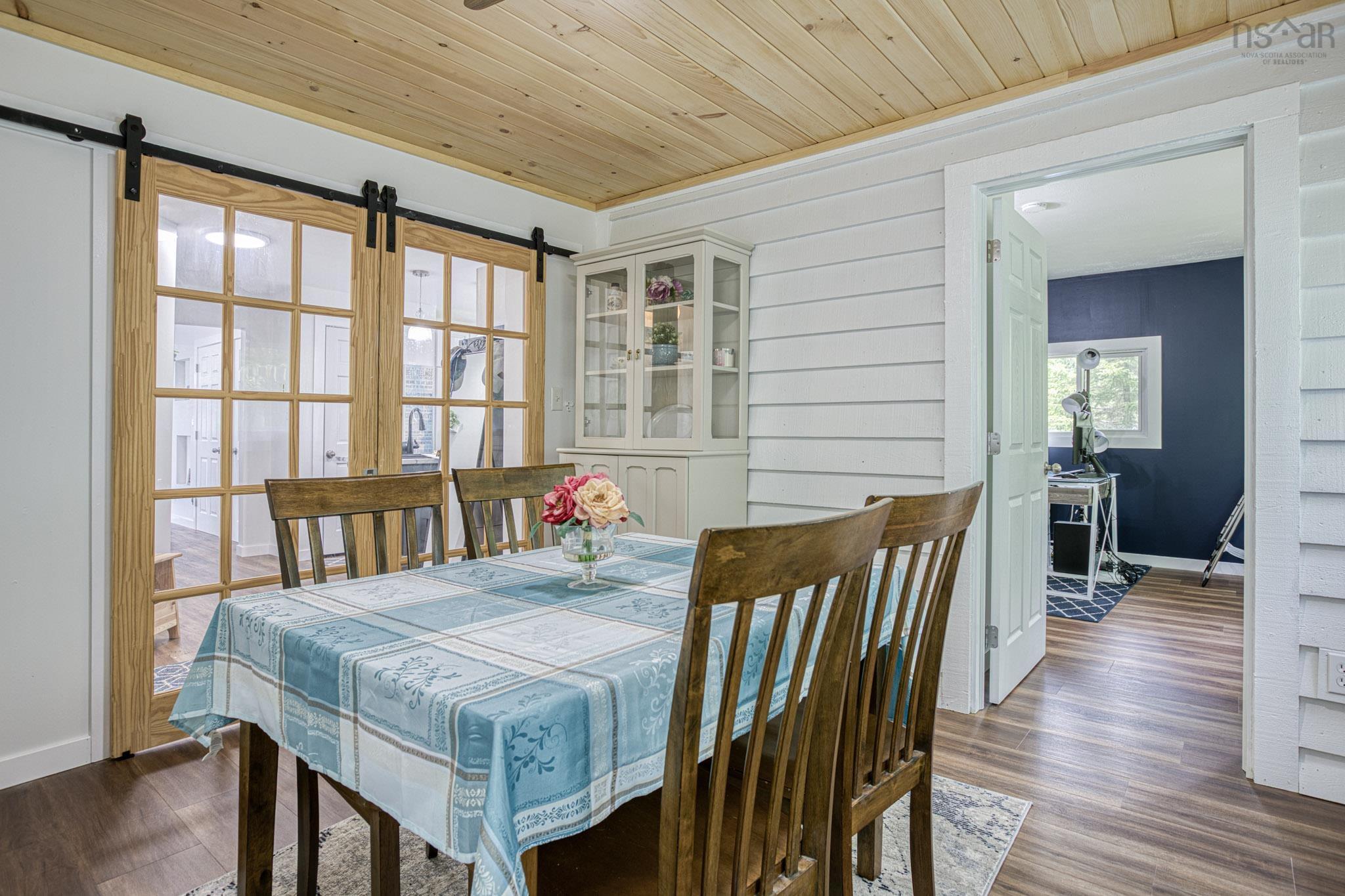 $565,000.00: 284 Greenhill Road, Greenhill