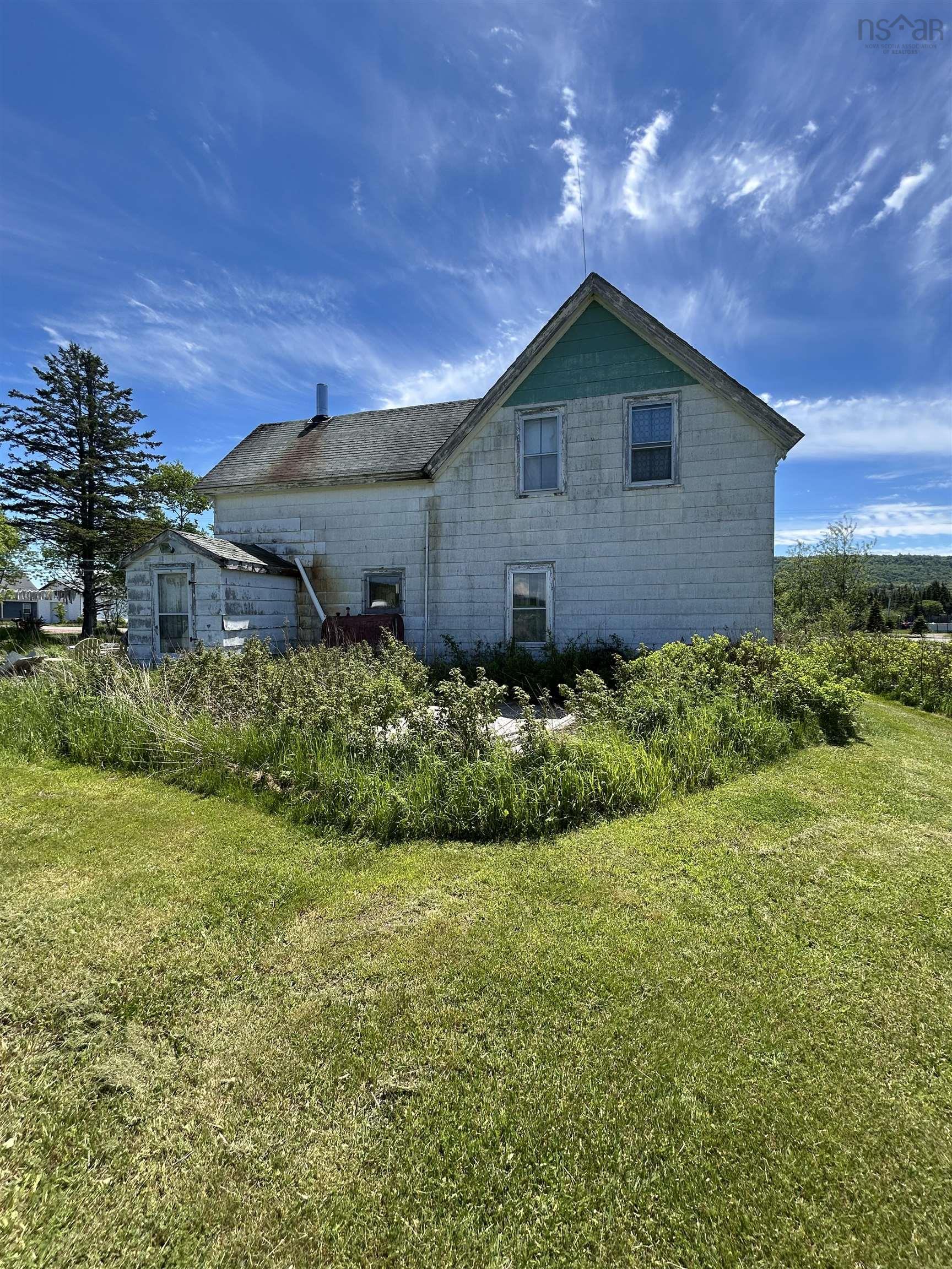 $60,000.00: 217 Back Street, Advocate Harbour