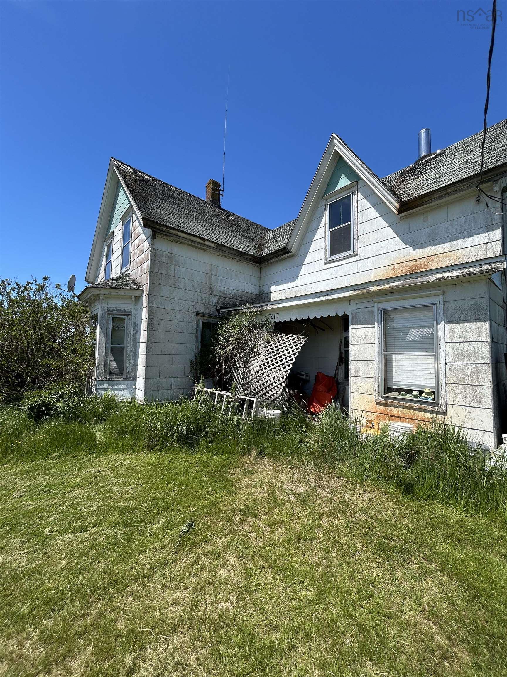 $60,000.00: 217 Back Street, Advocate Harbour