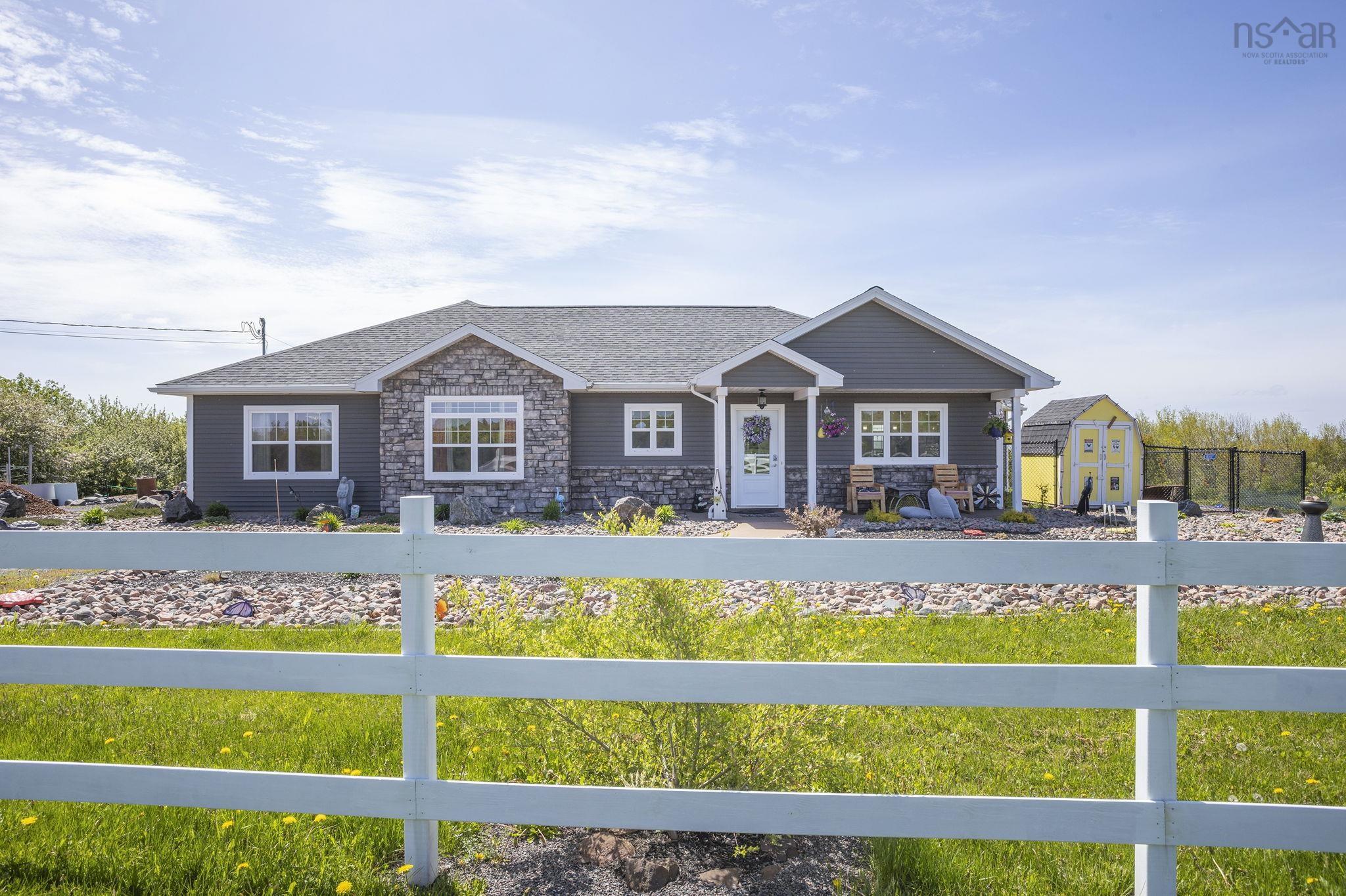 $699,900.00: 219 Green Hill Road, Alma