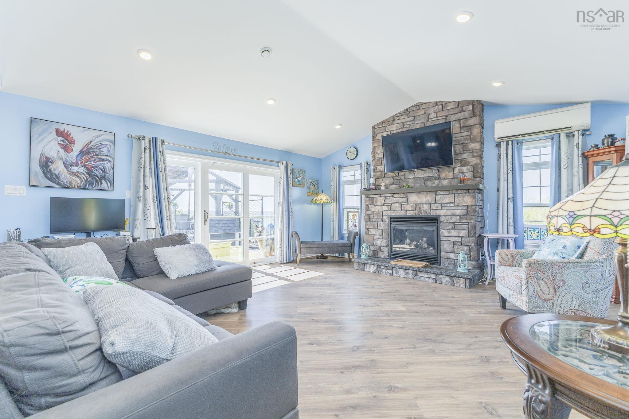 $699,900.00: 219 Green Hill Road, Alma
