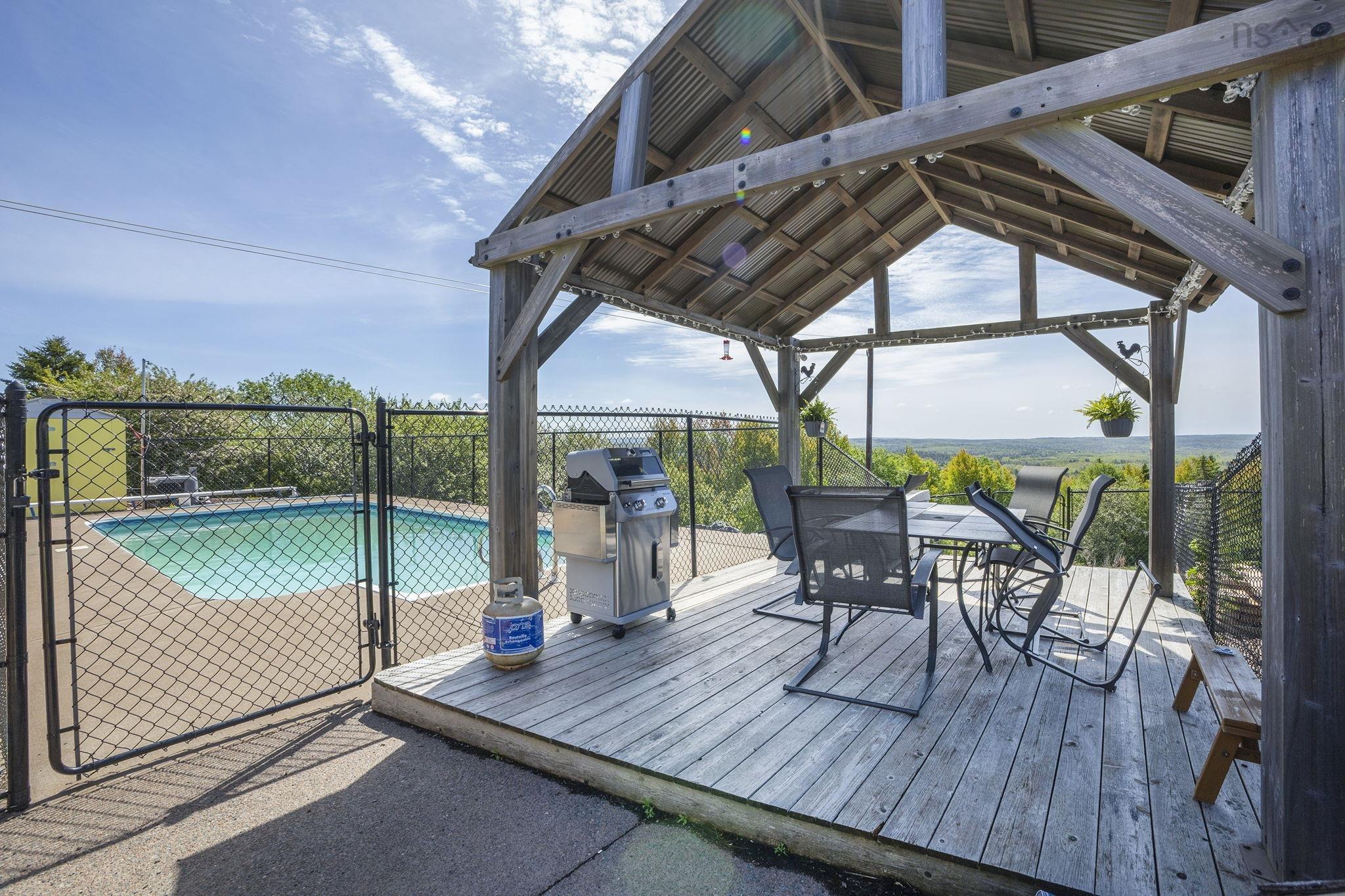 $699,900.00: 219 Green Hill Road, Alma