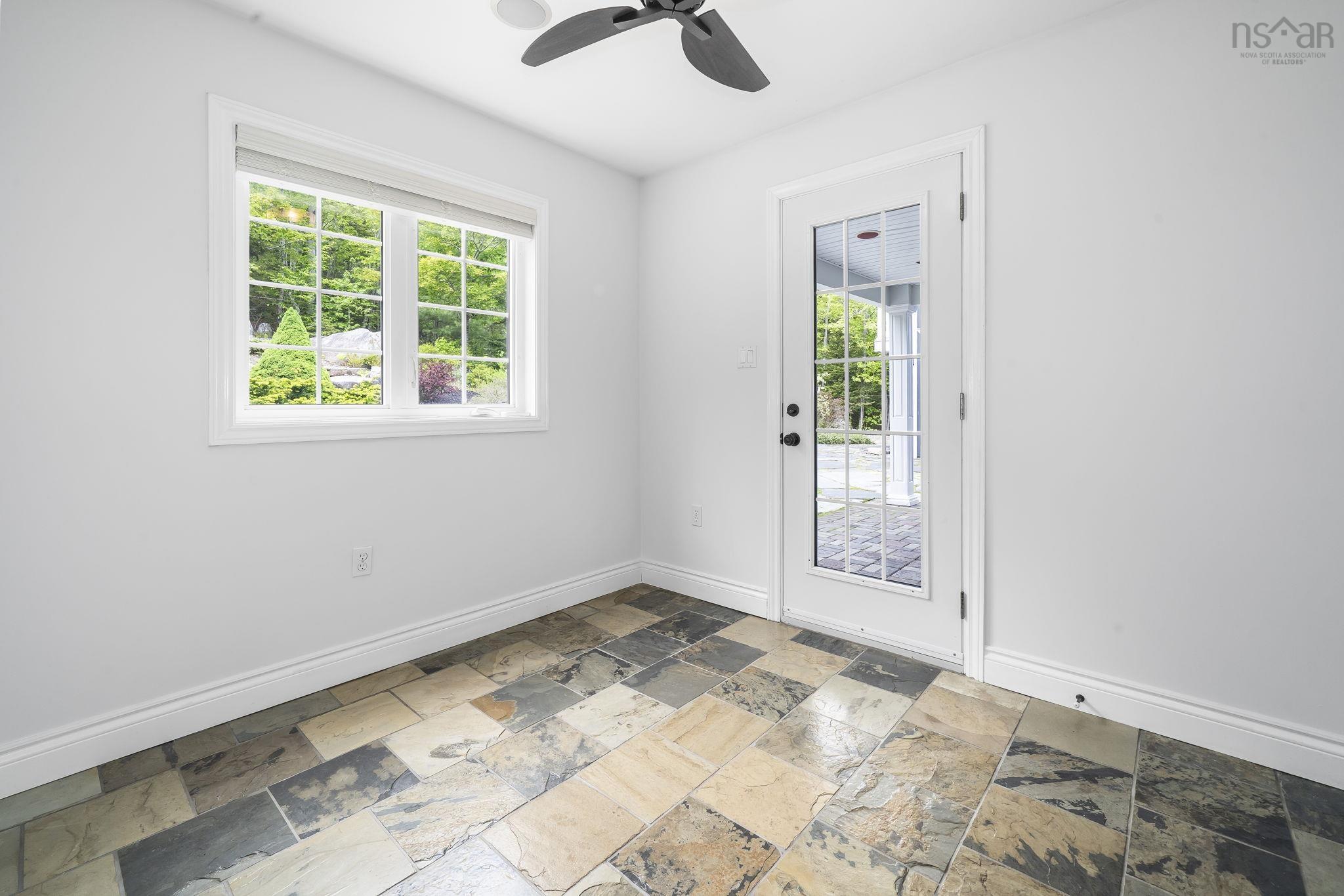 $1,912,500.00: 5 Confederation Avenue, Fall River