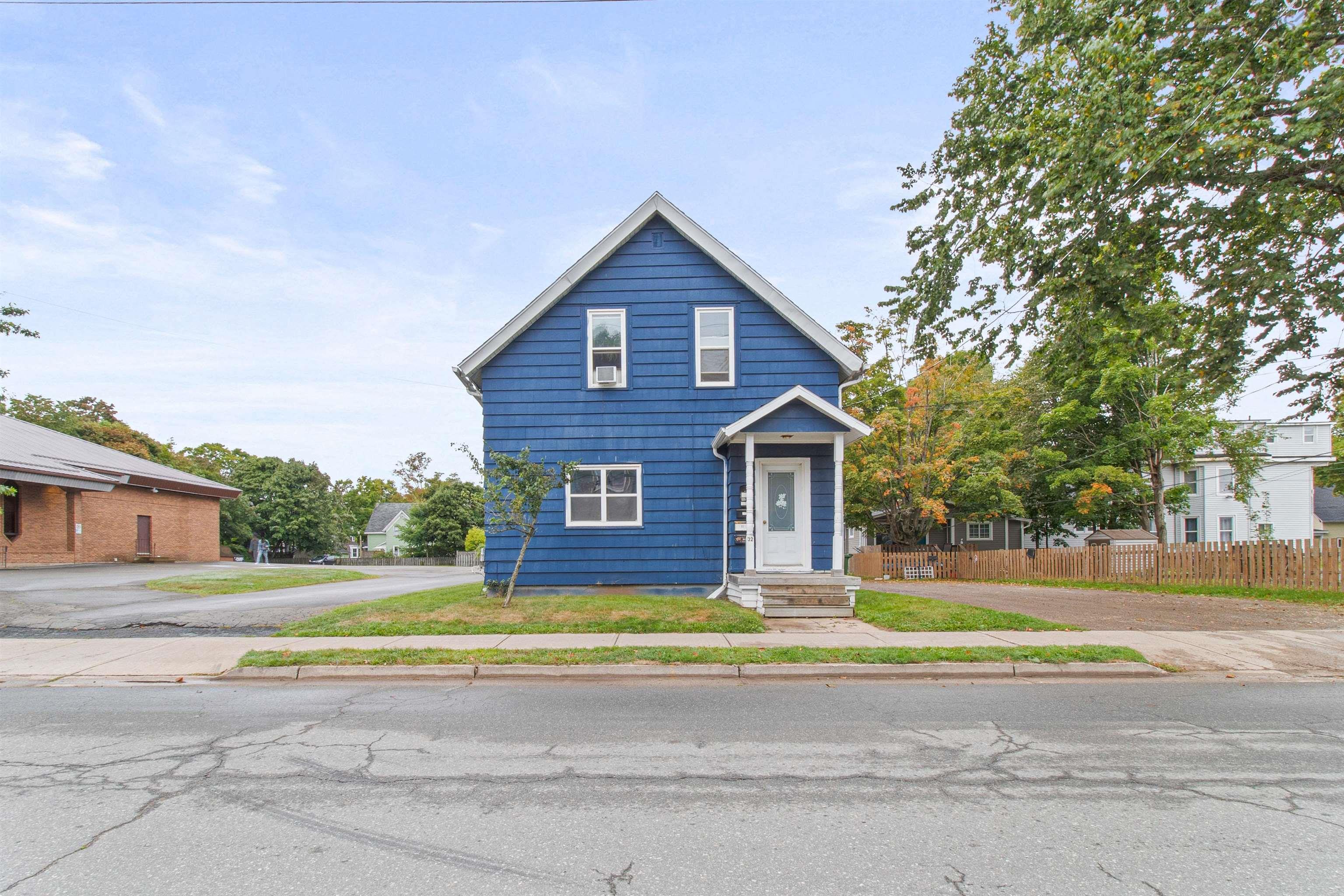 $359,900.00: 32 Pleasant Street, Truro