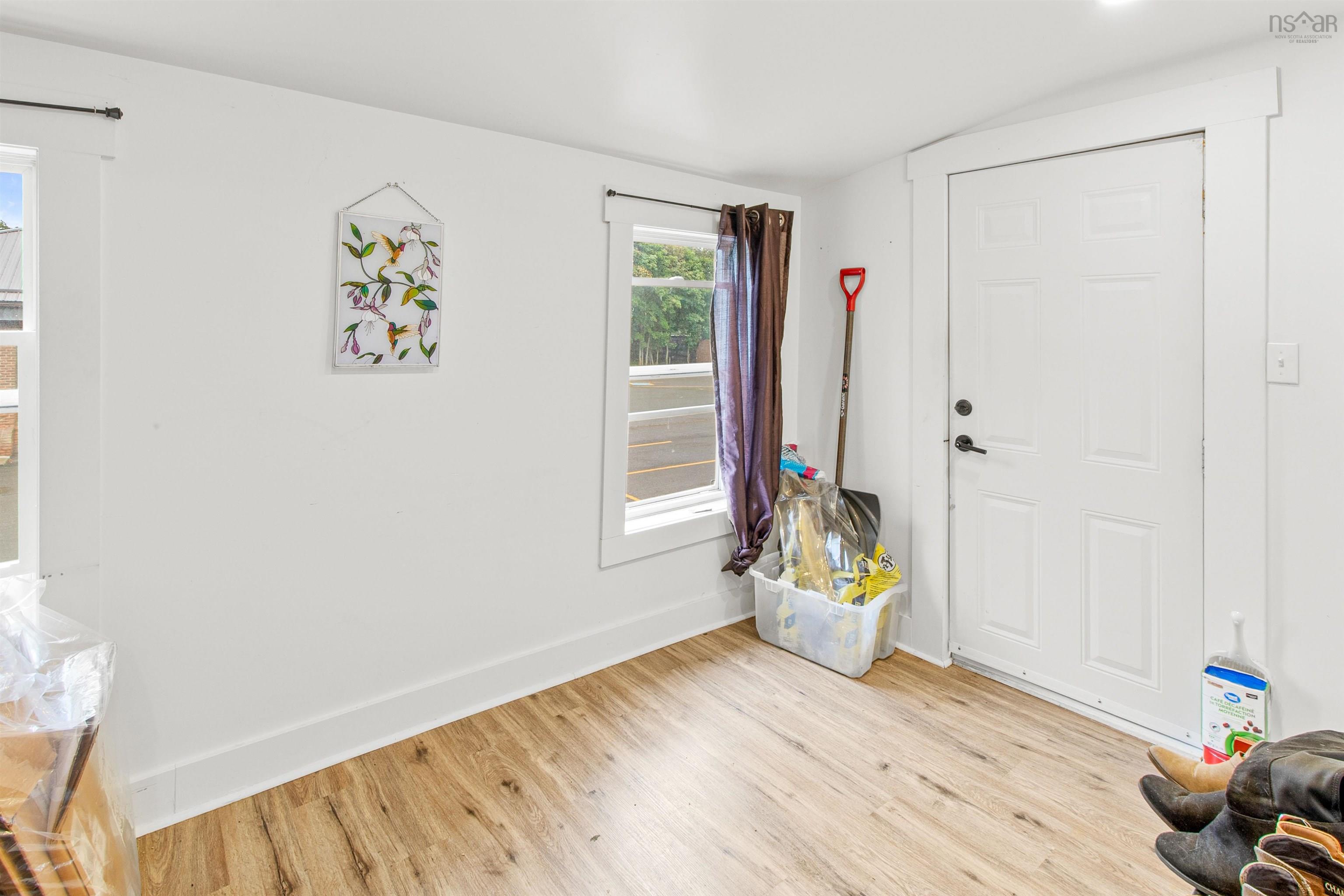 $359,900.00: 32 Pleasant Street, Truro