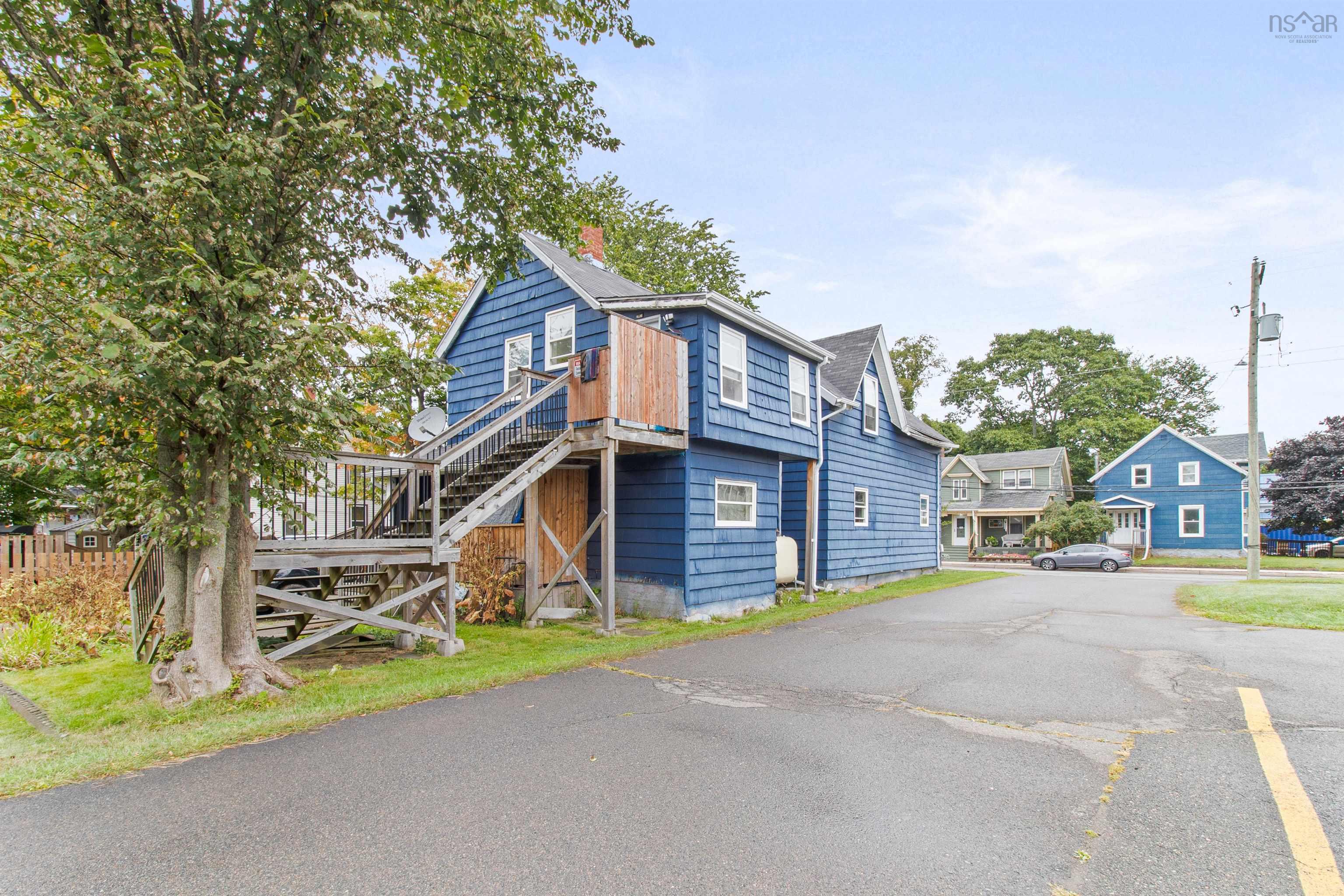 $359,900.00: 32 Pleasant Street, Truro