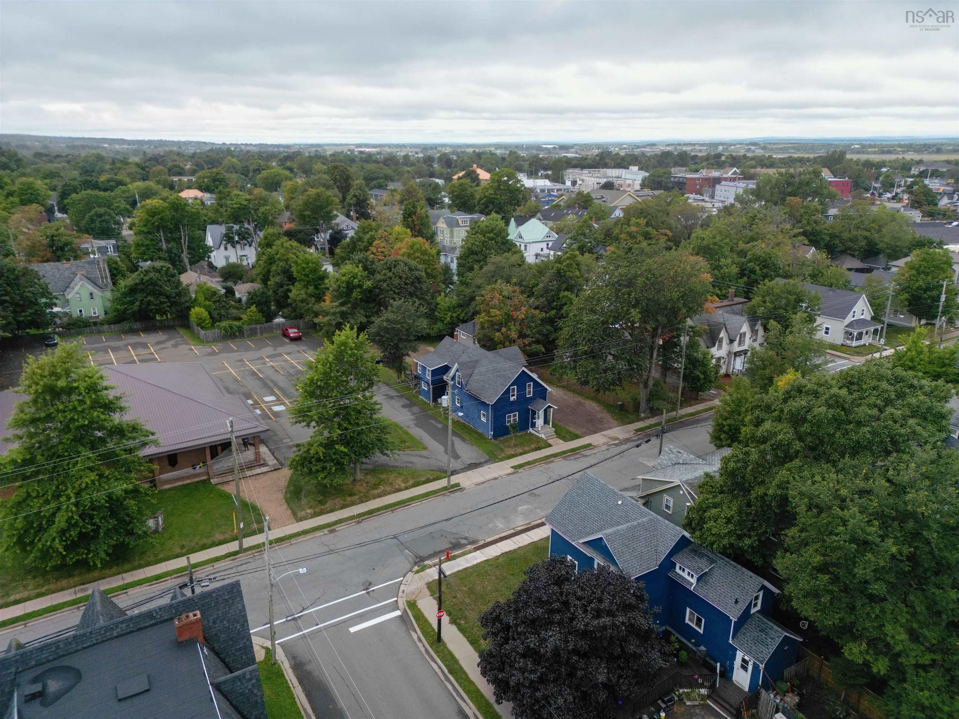 $359,900.00: 32 Pleasant Street, Truro