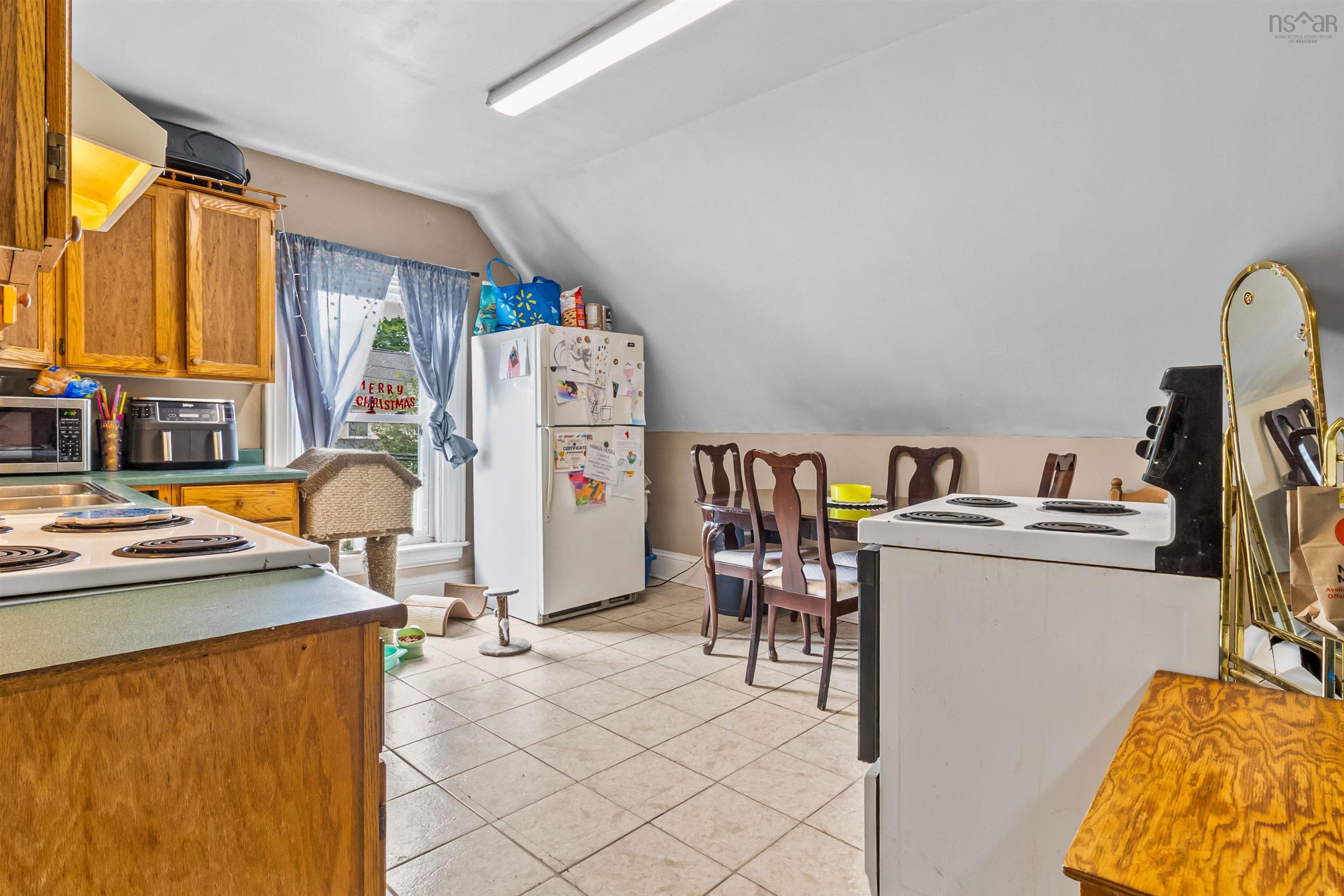 $329,900.00: 59 Pleasant Street, Truro