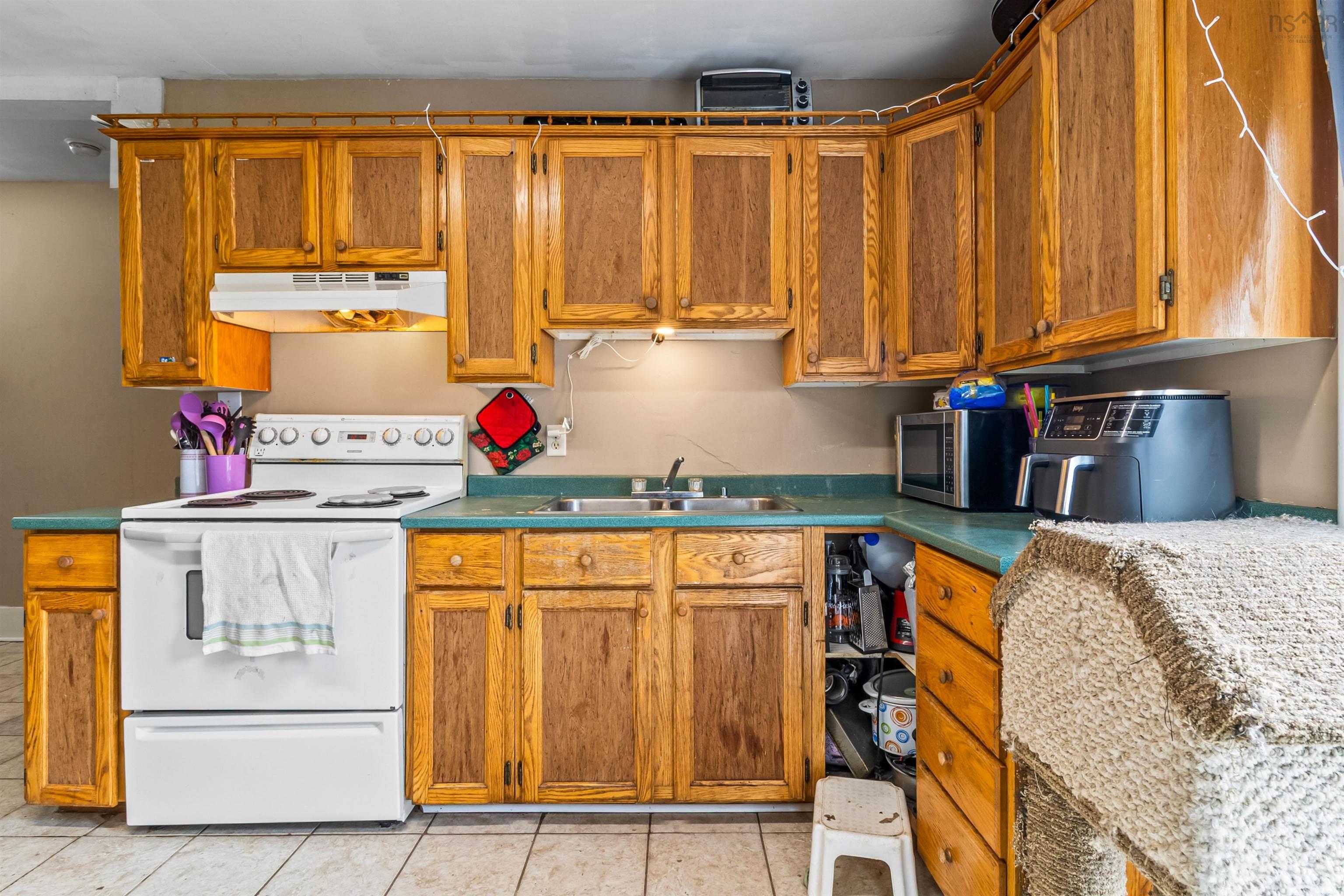 $329,900.00: 59 Pleasant Street, Truro