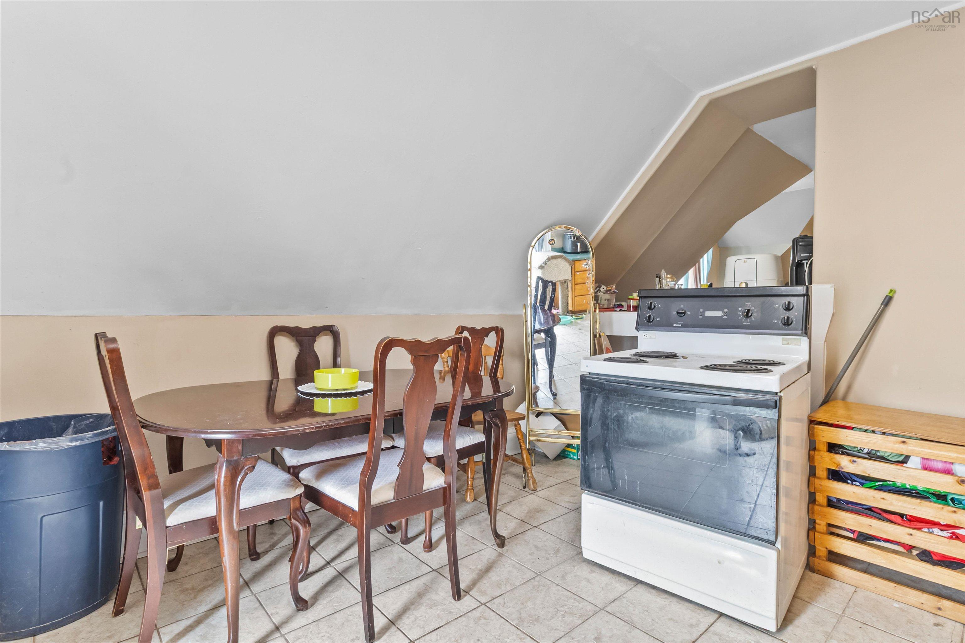 $329,900.00: 59 Pleasant Street, Truro