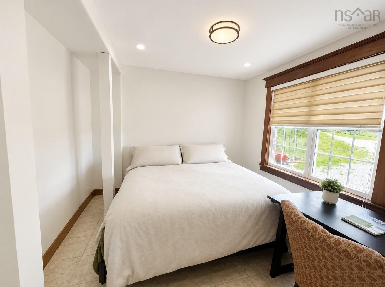 $499,990.00: 373 Lake Darling Road, Short Beach