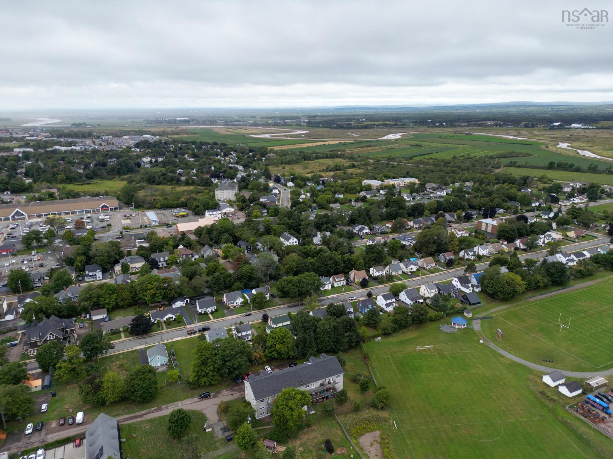 $399,900.00: 87 Park Street, Truro