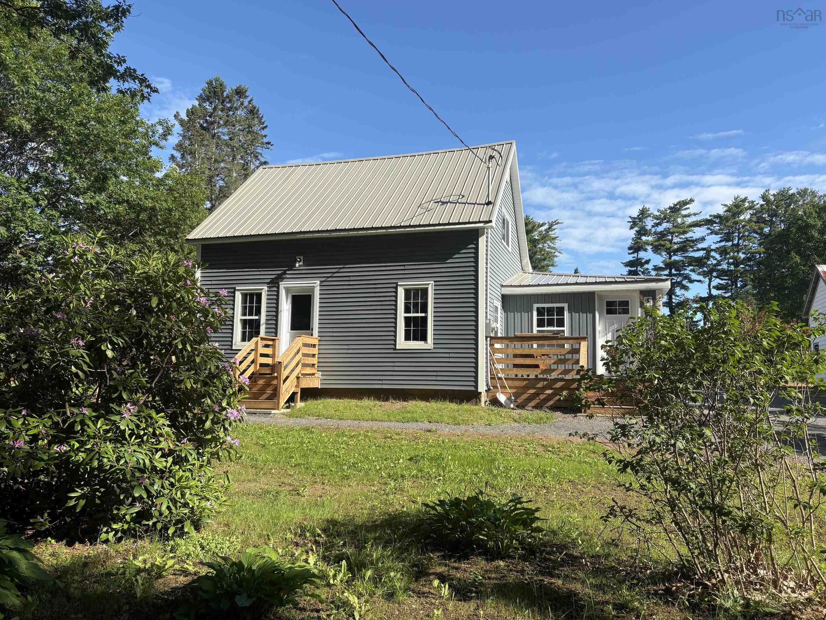 $439,900.00: 1971 Highway 1, Auburn